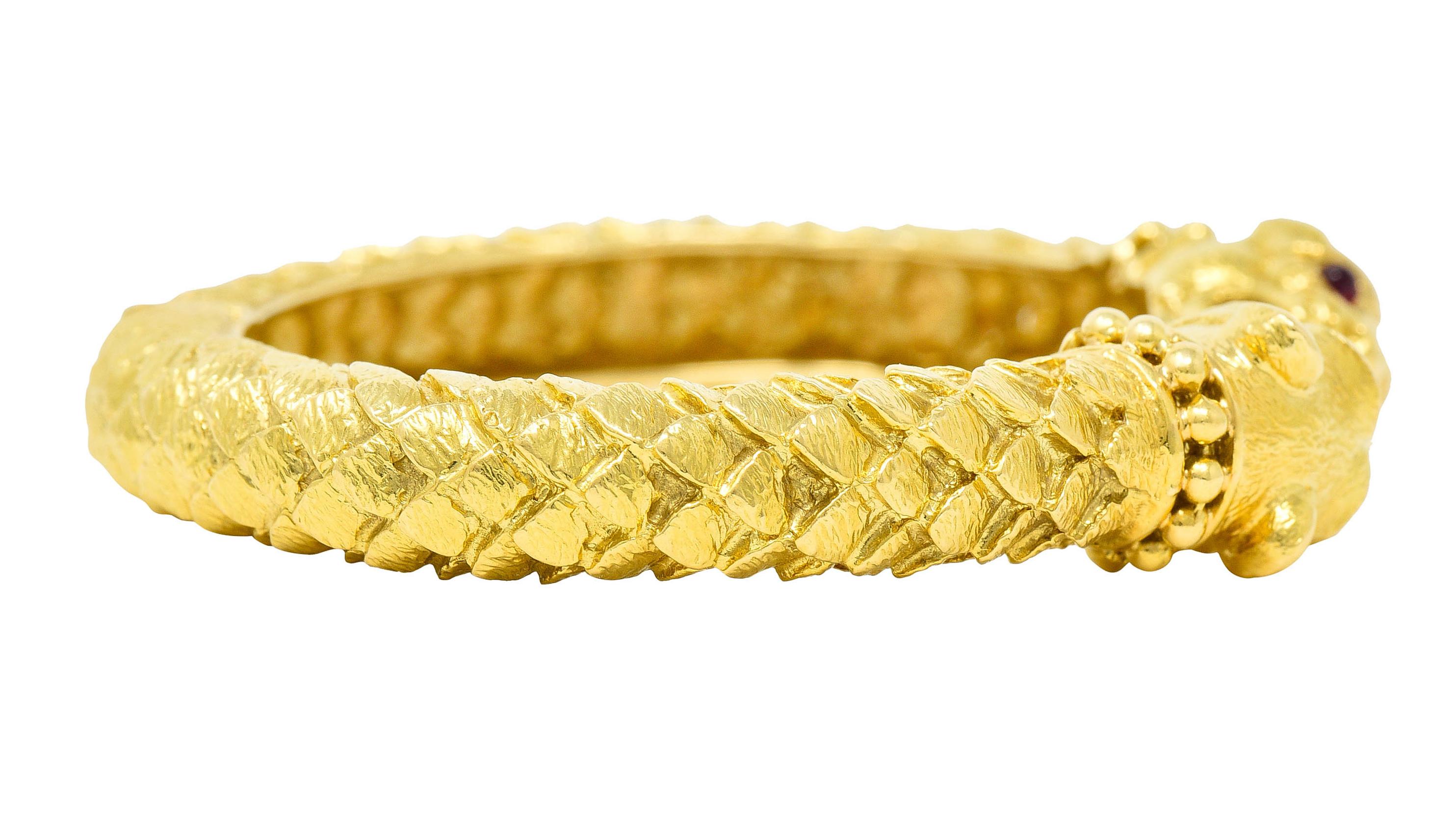 Cabochon David Webb Vintage Ruby 18 Karat Yellow Gold Lion Head Kingdom Cuff Bracelet