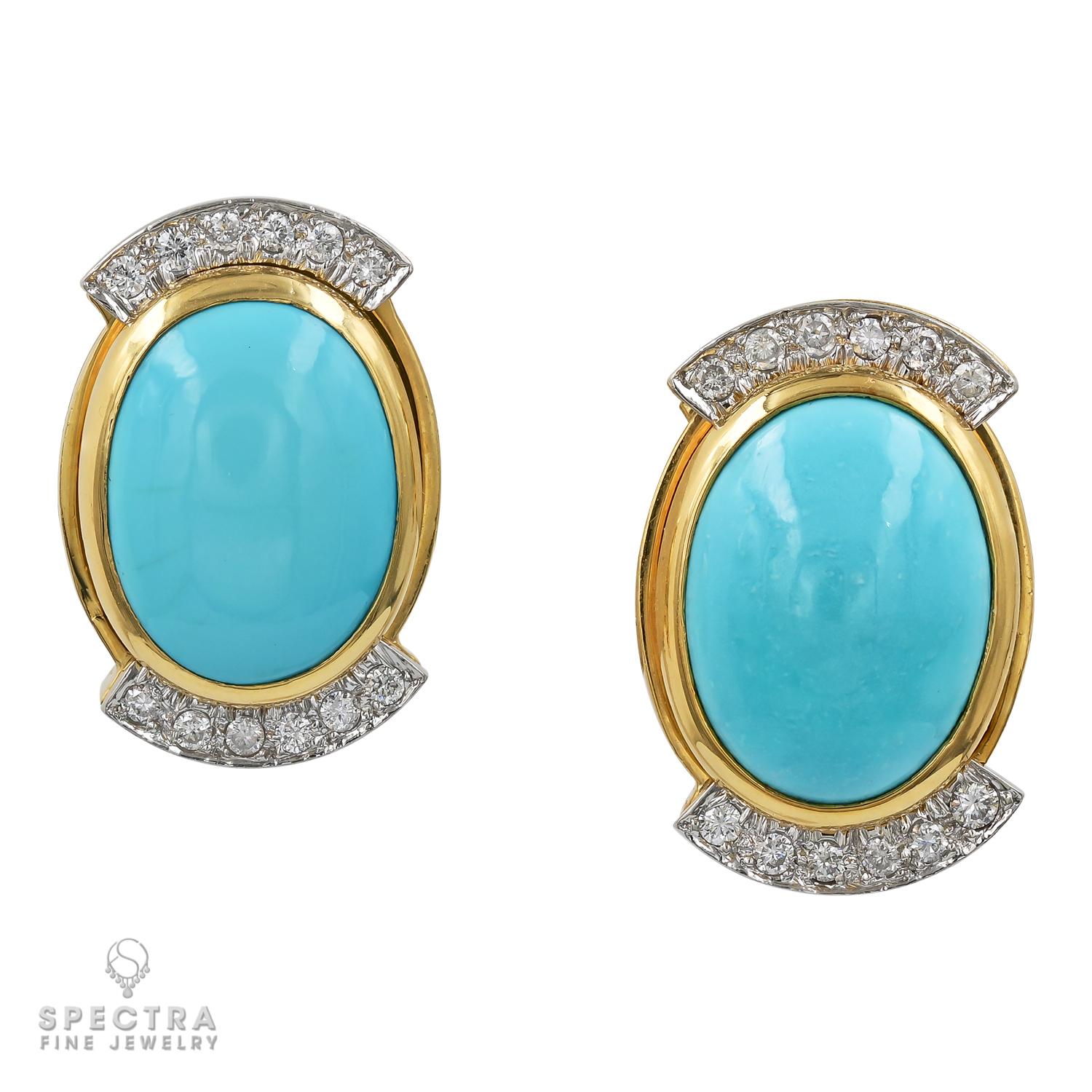 David Webb Boucles d'oreilles boutons vintage en turquoise et diamants en forme de demi-halo Excellent état - En vente à New York, NY