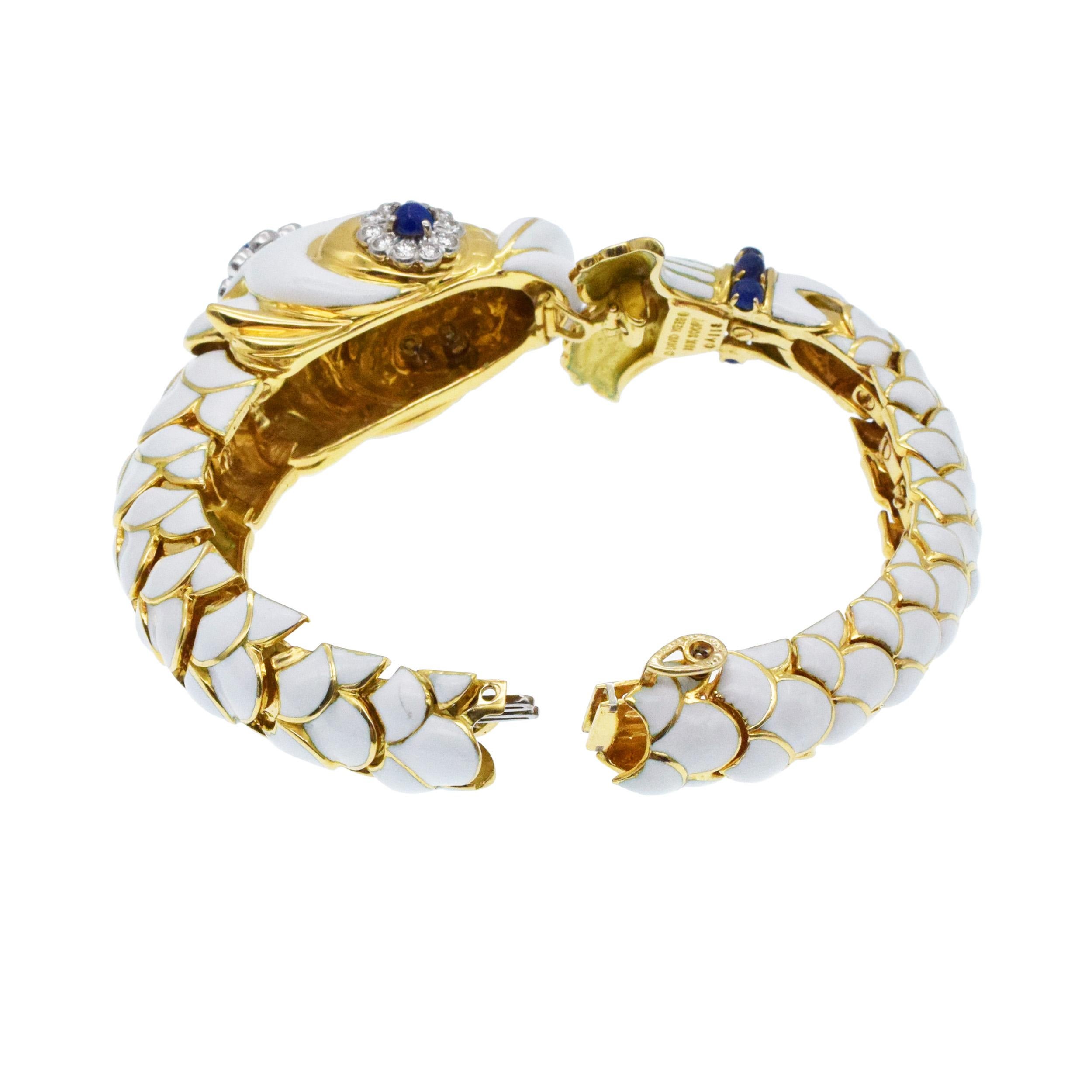 David Webb White Enamel, Diamond and Lapis Fish Bracelet In 18k Herren im Angebot