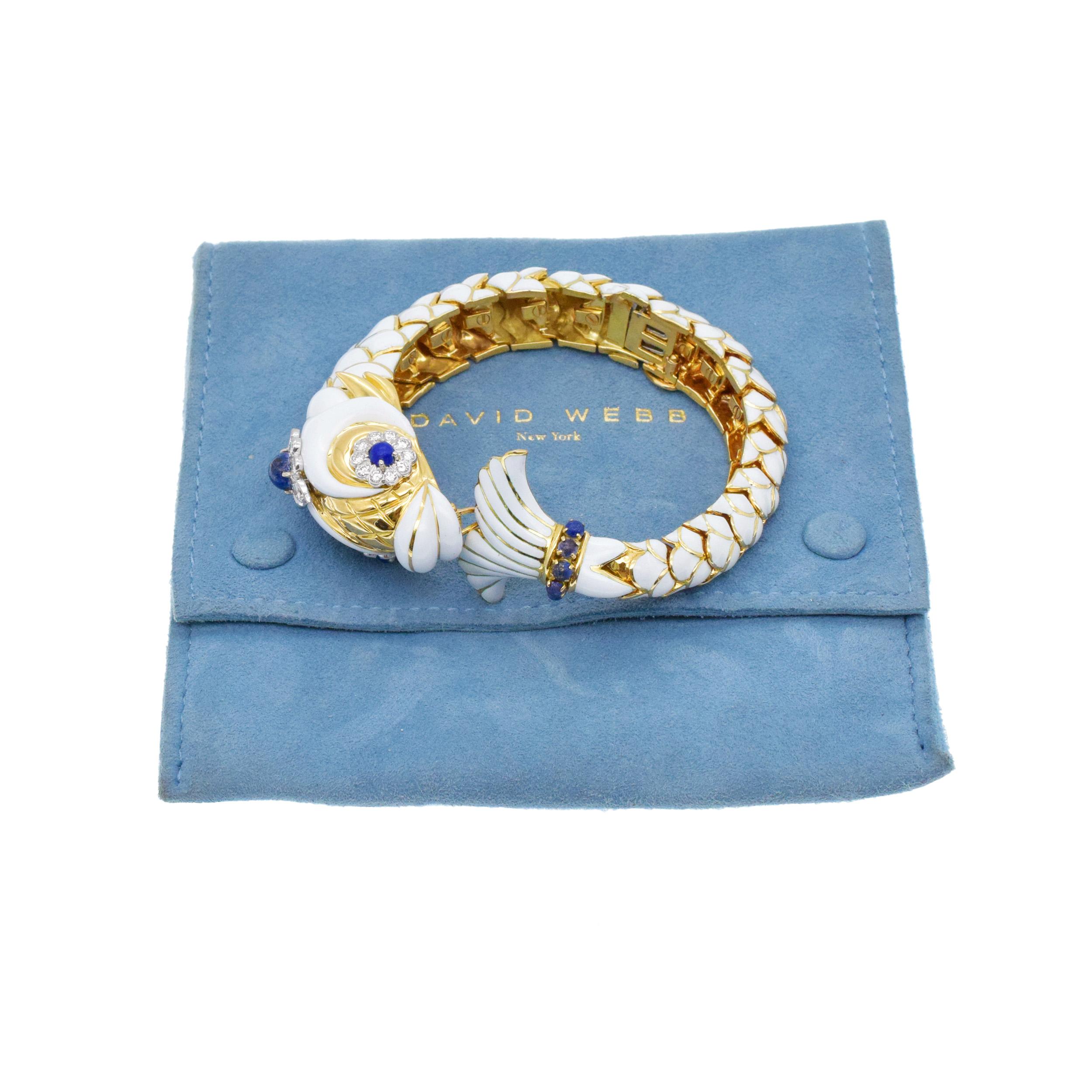 David Webb White Enamel, Diamond and Lapis Fish Bracelet In 18k im Angebot 3