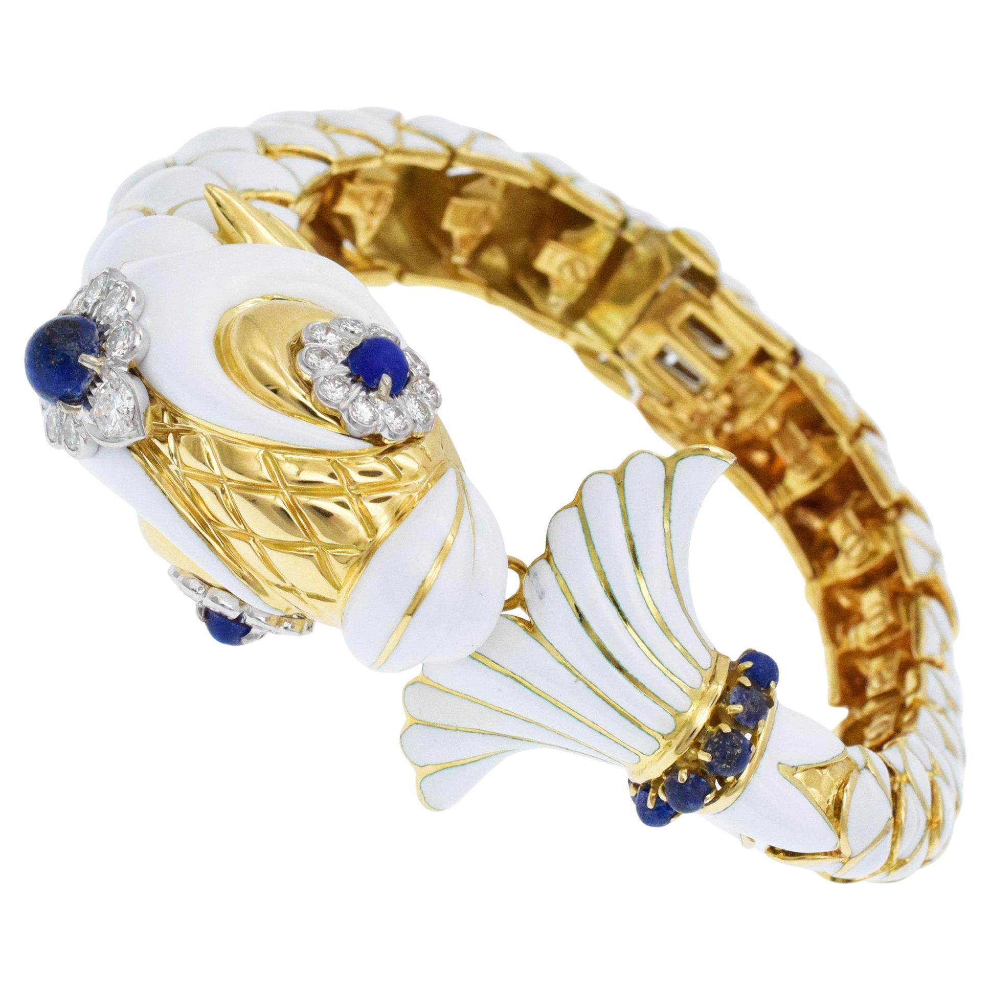 David Webb White Enamel, Diamond and Lapis Fish Bracelet In 18k im Angebot