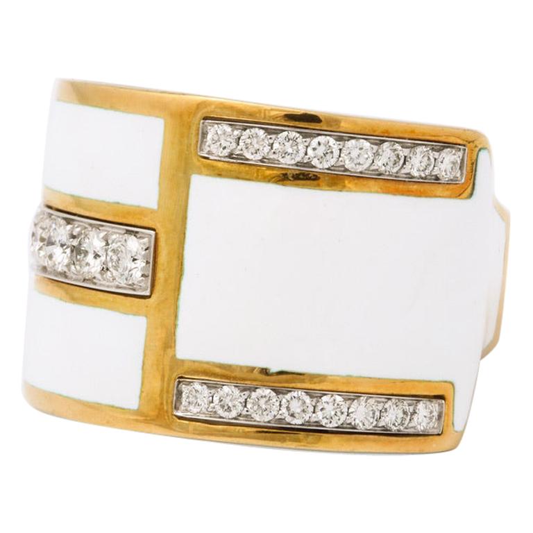 Geometrischer Ring mit weißer Emaille und Diamanten von David Webb im Angebot