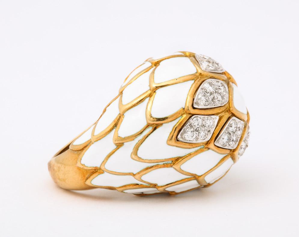 David Webb White Enamel Diamond Ring In Excellent Condition For Sale In Bal Harbour, FL
