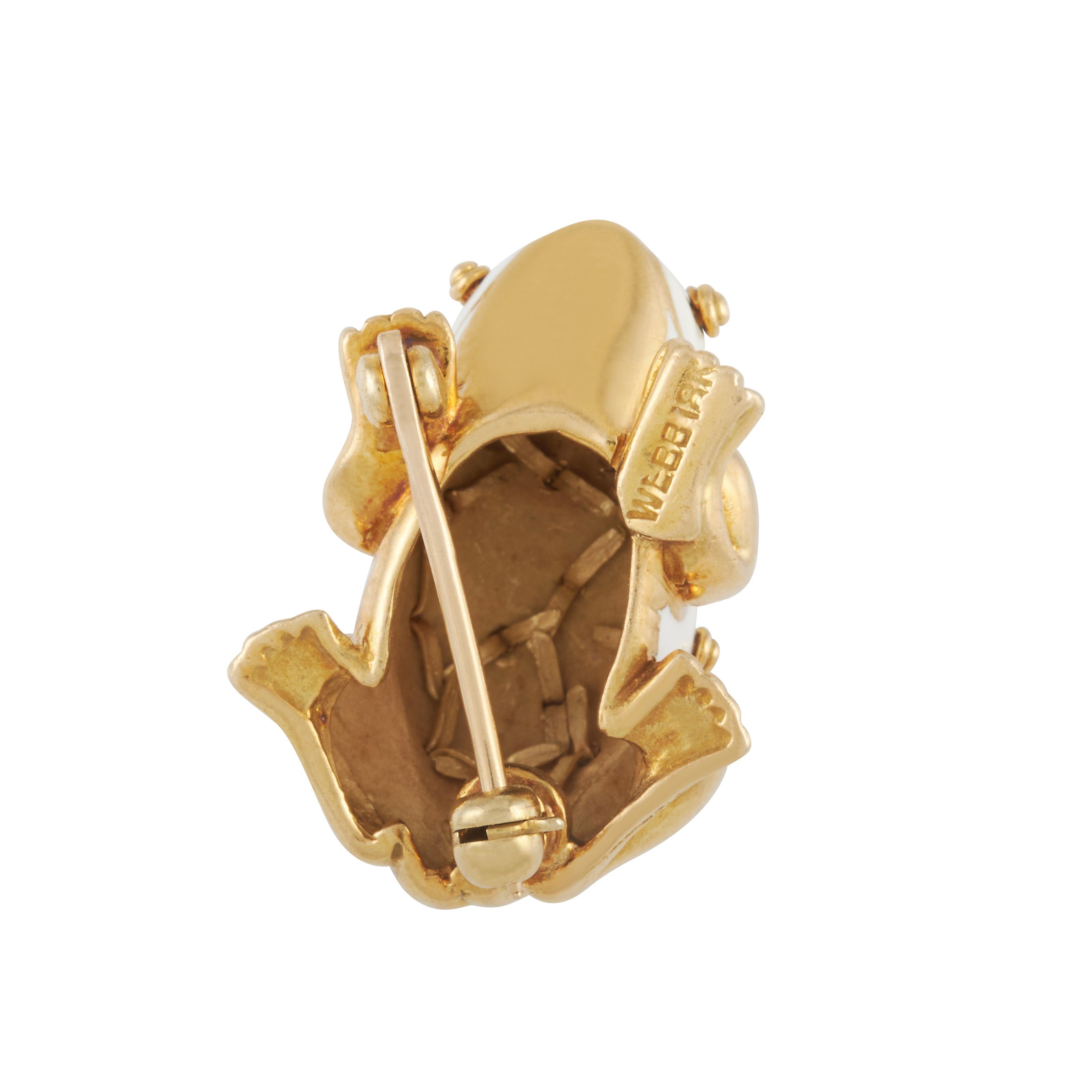 David Webb Broche grenouille en or jaune 18 carats et émail blanc sertie d'œils en diamants en vente 6