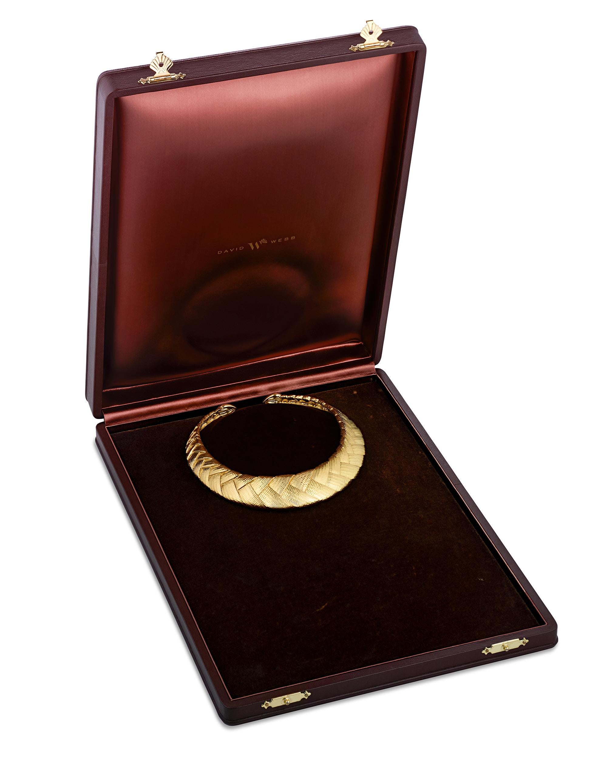 Rétro David Webb Collana con colletto d'oro intrecciato in vendita