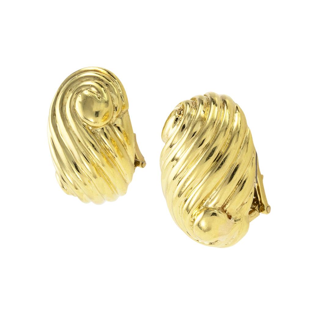 David Webb yellow gold clip-on earrings circa 1970.  

We are here to connect you with beautiful and affordable antique and estate jewelry.

SPECIFICATIONS:

Contact us right away if you have additional questions.

METAL:  18-karat yellow gold