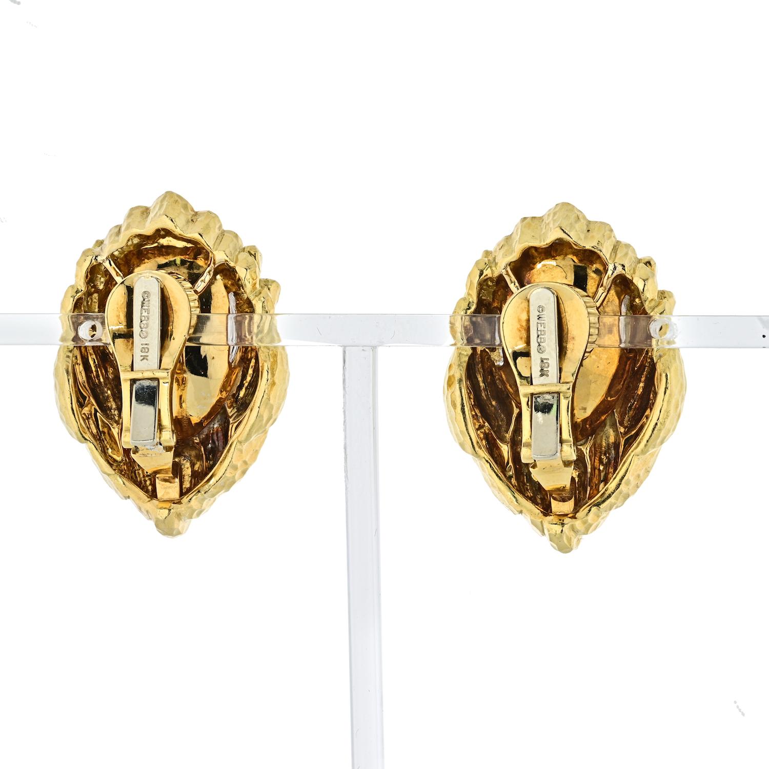 David Webb Yellow Gold Hammered 18 Karat Quartz Clip-On Earrings For Sale 1