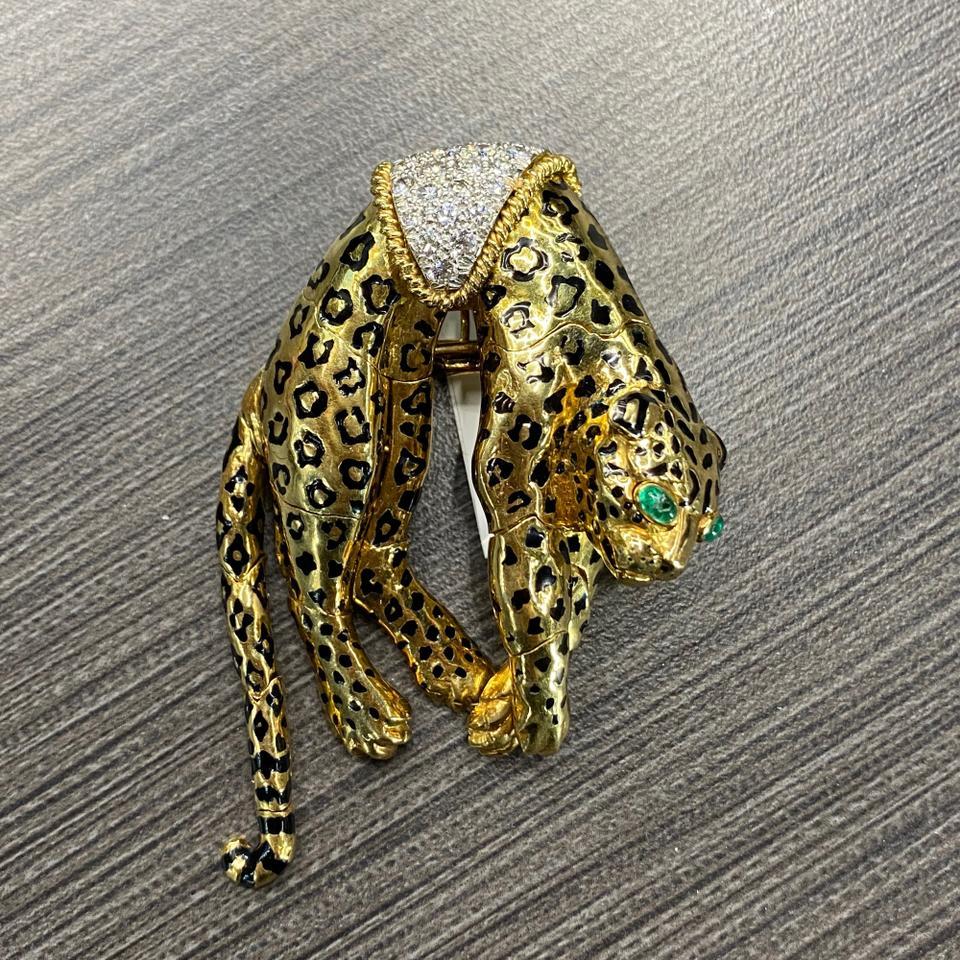Modern David Webb Yellow Gold Panther Pin Brooch Pendant Charm For Sale