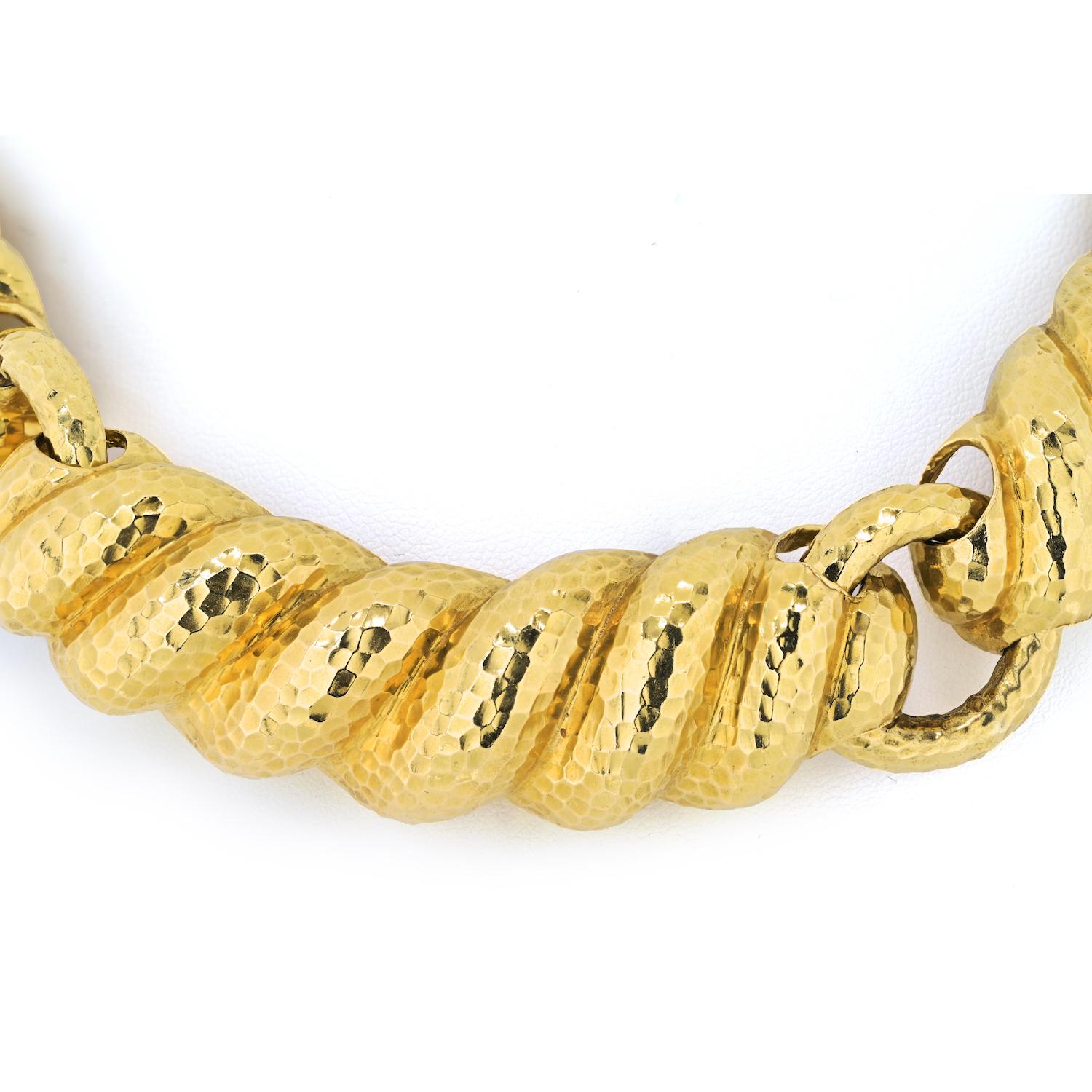 David Webb Yellow Gold Textured Hammered Collar Necklace In Excellent Condition For Sale In New York, NY