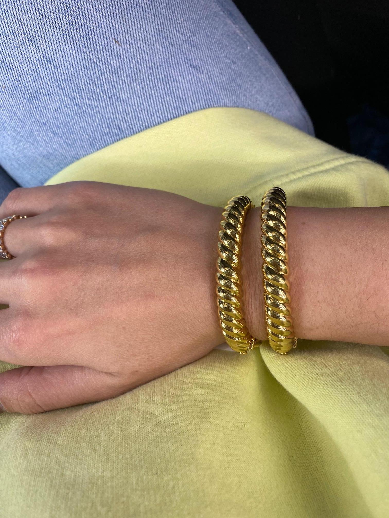 Women's or Men's David Webb Yellow Gold Twisted Rope Hinged Bangle Bracelets