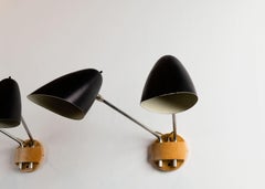 David Weeks Studio:: Paire d'appliques en métal à deux bras:: États-Unis:: vers 1990