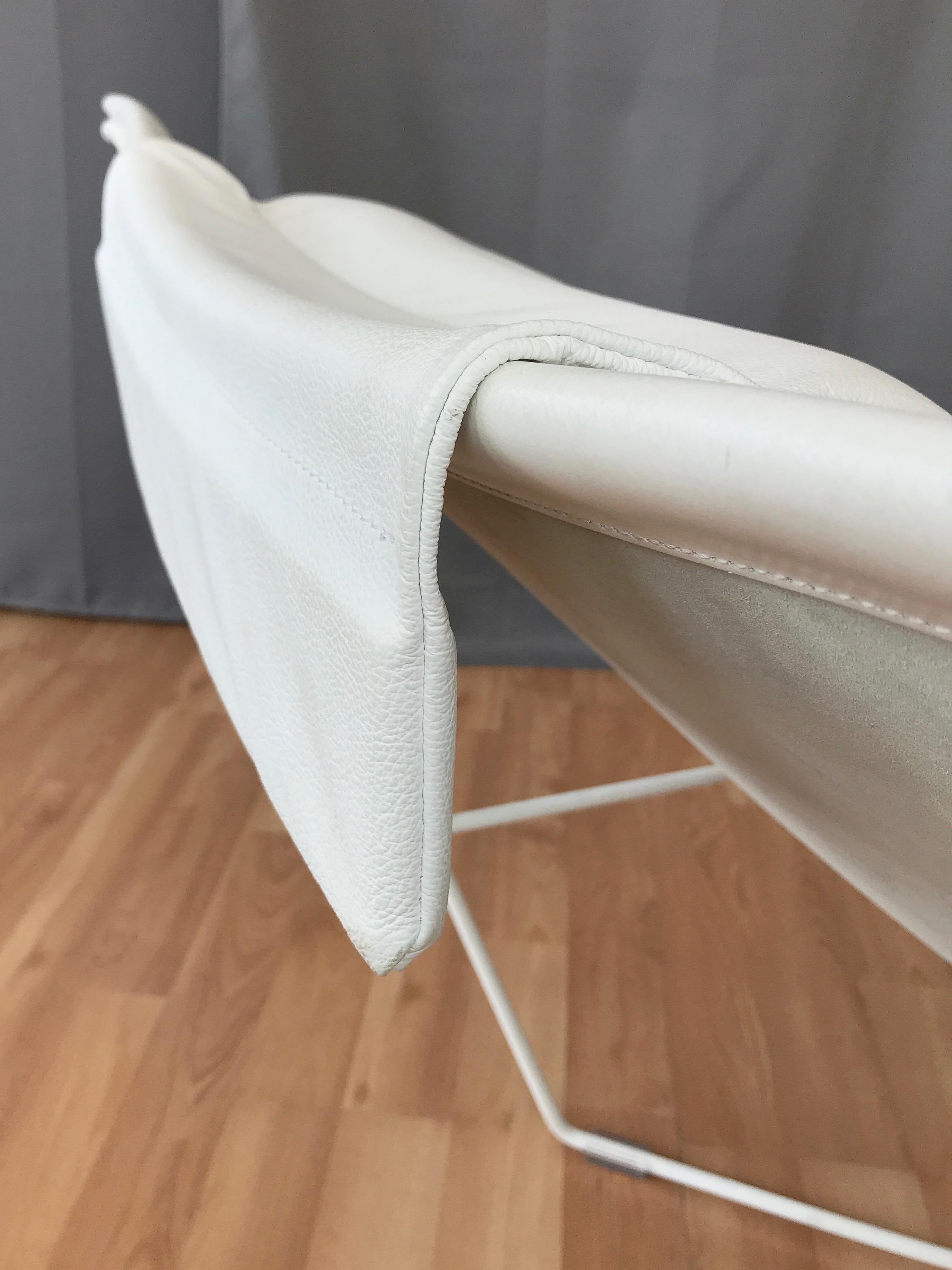 David Weeks White Leather Semana Sling Chair for Habitat In Good Condition In San Francisco, CA
