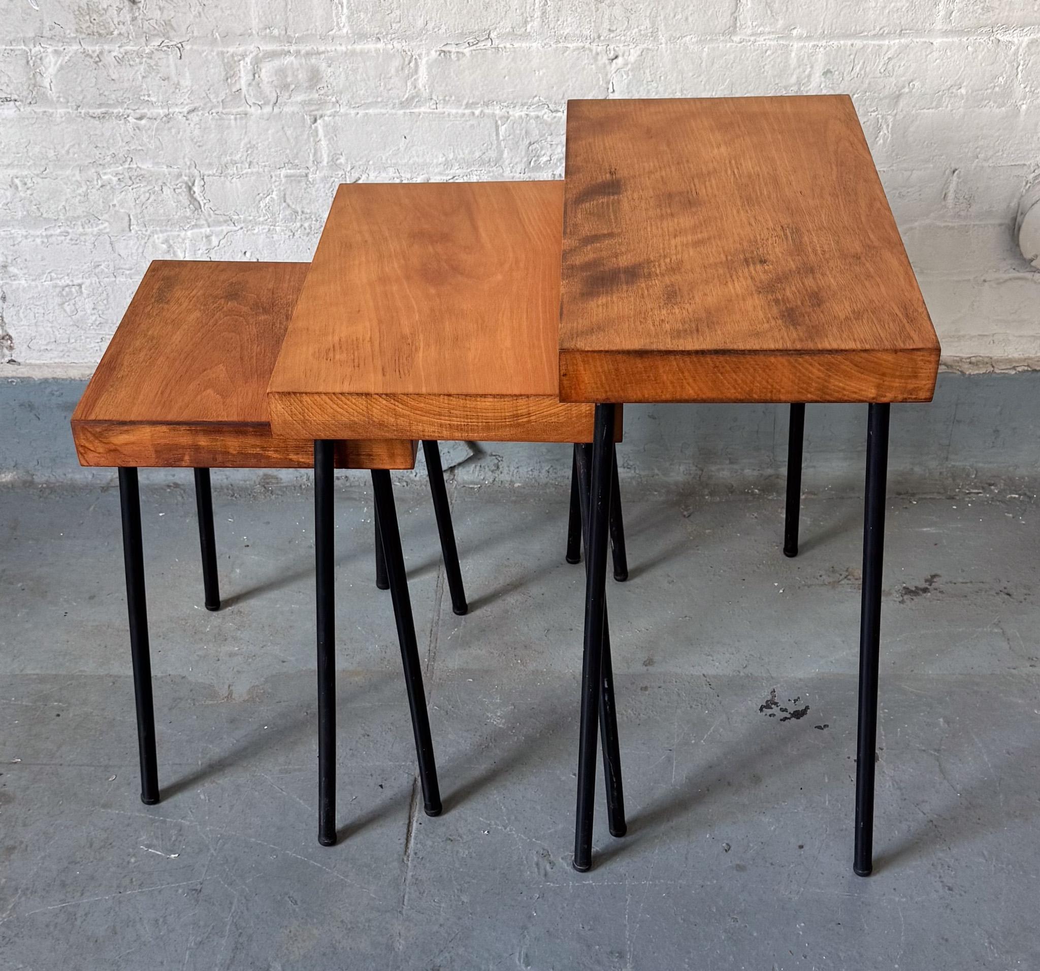 Mid-Century Modern David Wurster Nest of Tables for Raymor For Sale