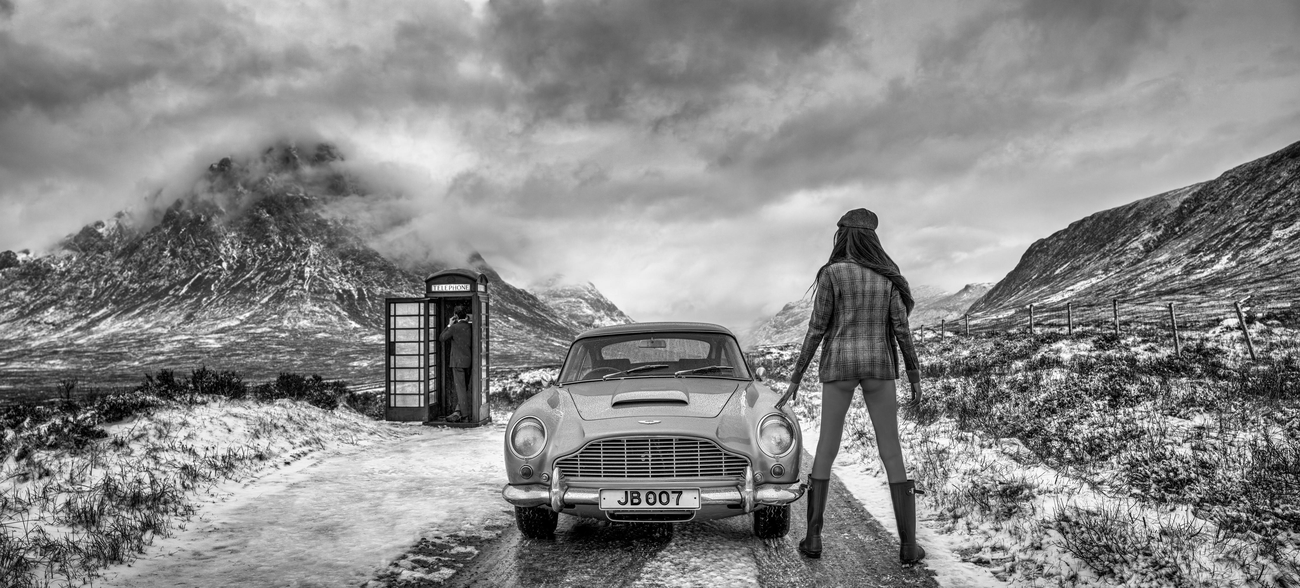 Black and White Photograph di David Yarrow - 007 (B&N)