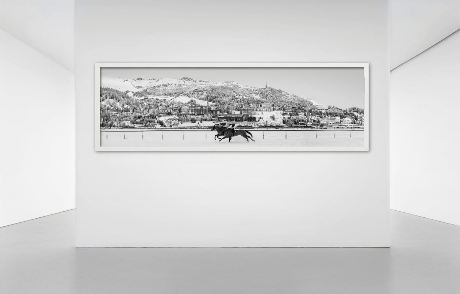 Dancing on ice, St. Moritz, Kunstfotografie (Grau), Black and White Photograph, von David Yarrow