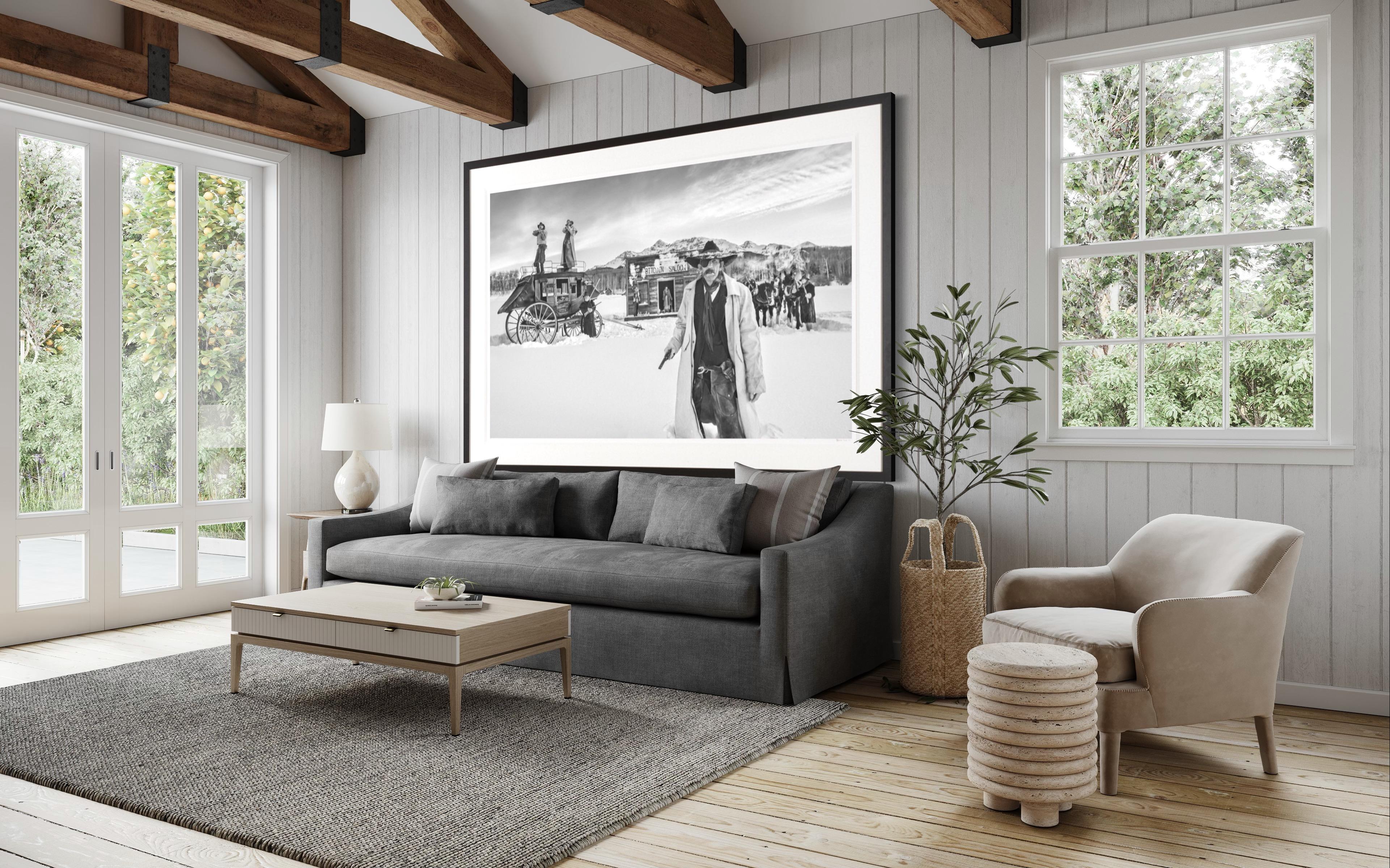 David Yarrow Fotografie „No Currency“ von Cowboys im Bitcoin Saloon 3