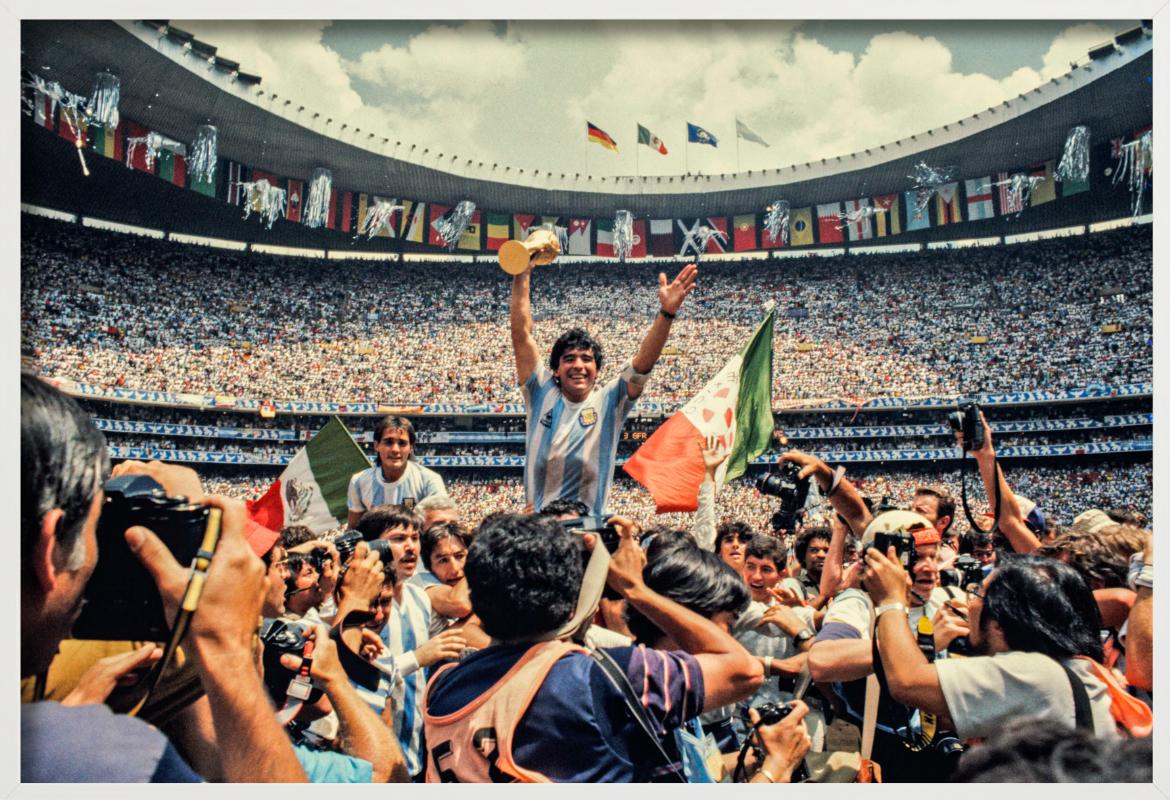 Diego Maradona - Celebration of Winning the World Cup, Fine Art Photography 1986 For Sale 5
