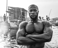 Soy King Kong, Nigeria por David Yarrow - Fotografía de Retrato Contemporánea