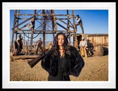 Landwoman (Color) de David Yarrow - Nuevo lanzamiento - Petróleo de Texas - Kelsey Merritt