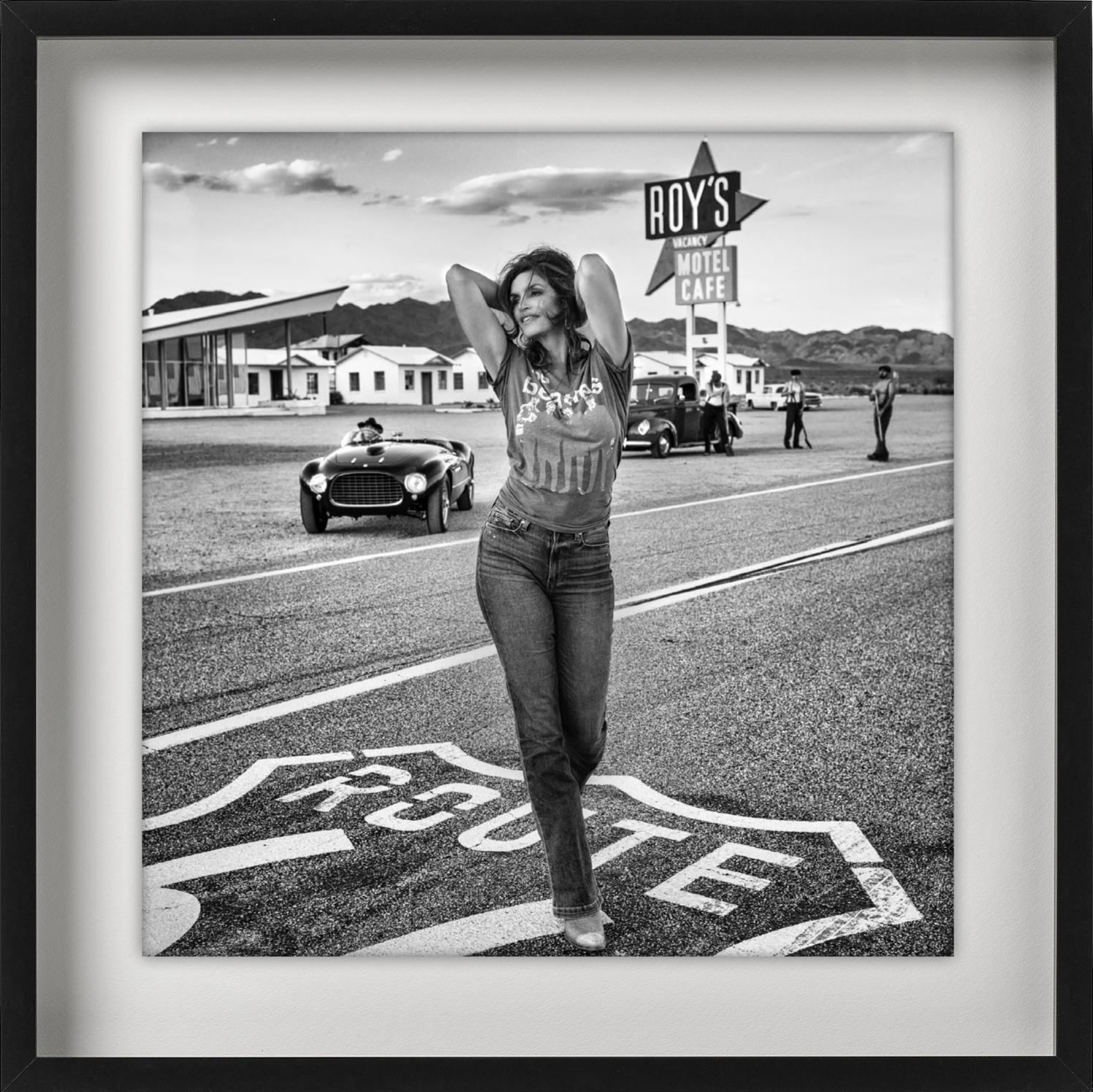 Roy's - Supermodel Cindy Crawford walking in front of 1950s motel on route 66 For Sale 1