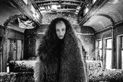La ragazza con il tatuaggio del leone di David Yarrow - Fotografia contemporanea