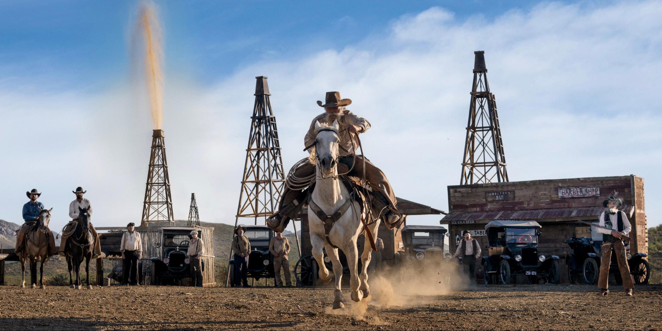 L'âge du Gusher (Couleur)
Ouest du Texas - 2025

Impression à pigment d'archivage
Provenance : De la Collection S de l'artiste.

Standard
Edition de 12, 3 AP, 1 EP
Taille de l'image : 39" x 77" 
Taille encadrée : 54" x 92"

Large
Edition de 12, 3