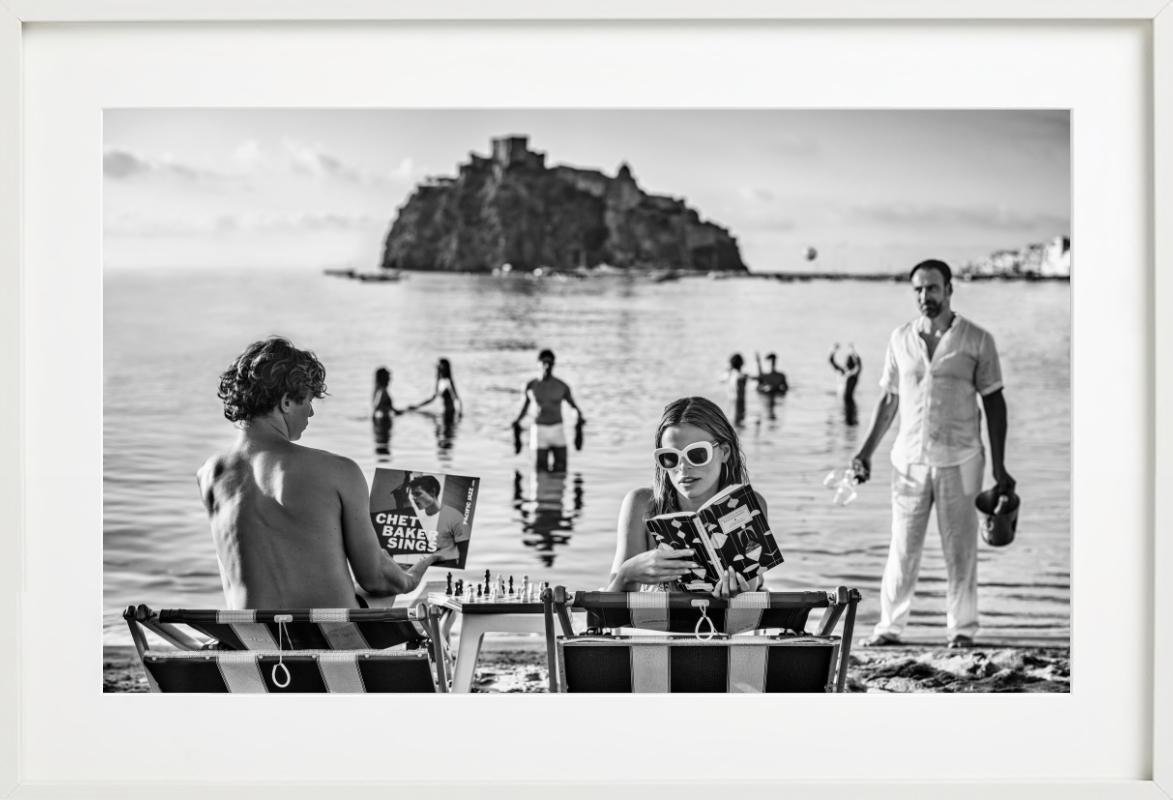 Menschen beim Chillen am Strand, fotografiert von David Yarrow.

Alle Drucke sind in limitierter Auflage erhältlich. Erhältlich in mehreren Größen. Hochwertige Einrahmung auf Anfrage.

Alle Drucke werden von der Künstlerin oder dem Künstler