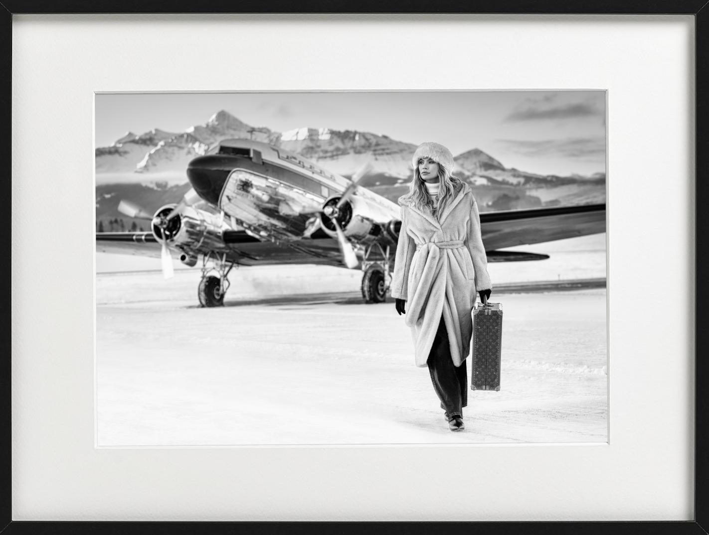 Winterwonderland - Model in furcoat and Airplane, fine art Photography, 2023 For Sale 4