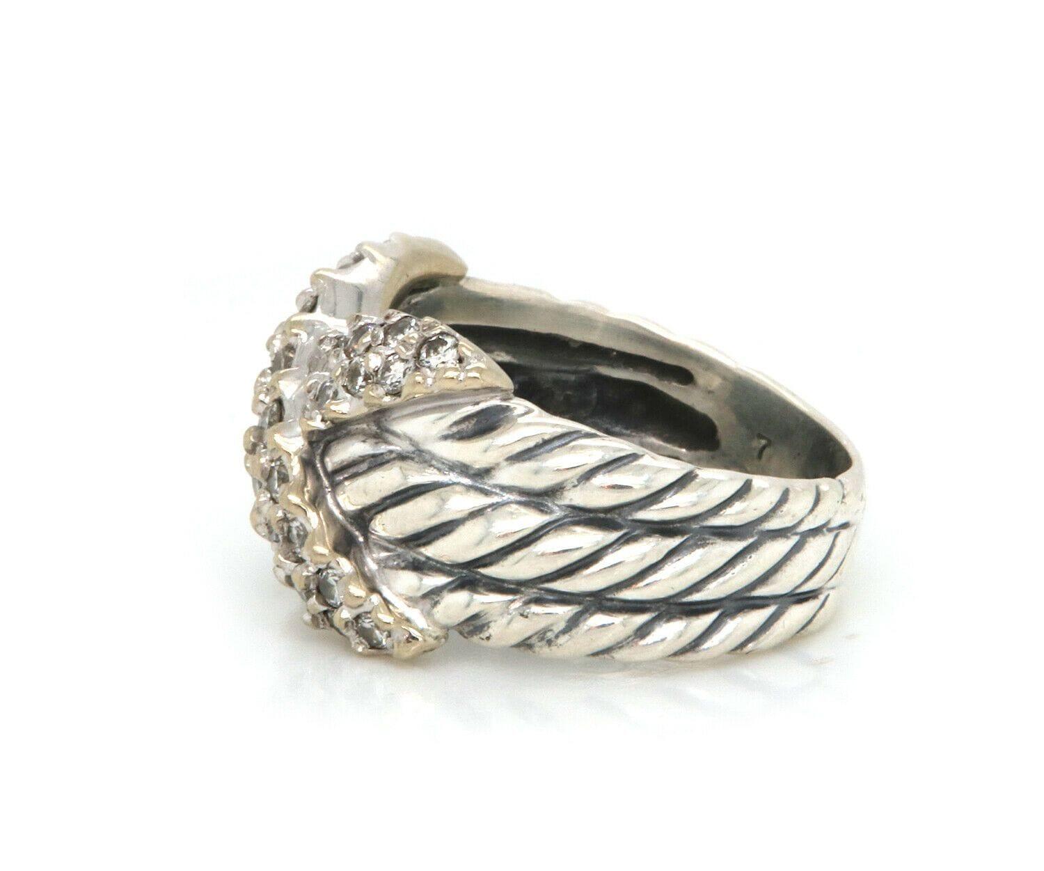 David Yurman 0.65ctw Diamond X Ring in 18K

David Yurman Diamond X Ring
18K White Gold
Diamonds Carat Weight: Approx. 0.65ctw
Ring Size: 6.75 (US)
Weight: Approx. 6.90 Grams
Stamped: ©D.YURMAN, 18K

Condition:
Offered for your consideration is a