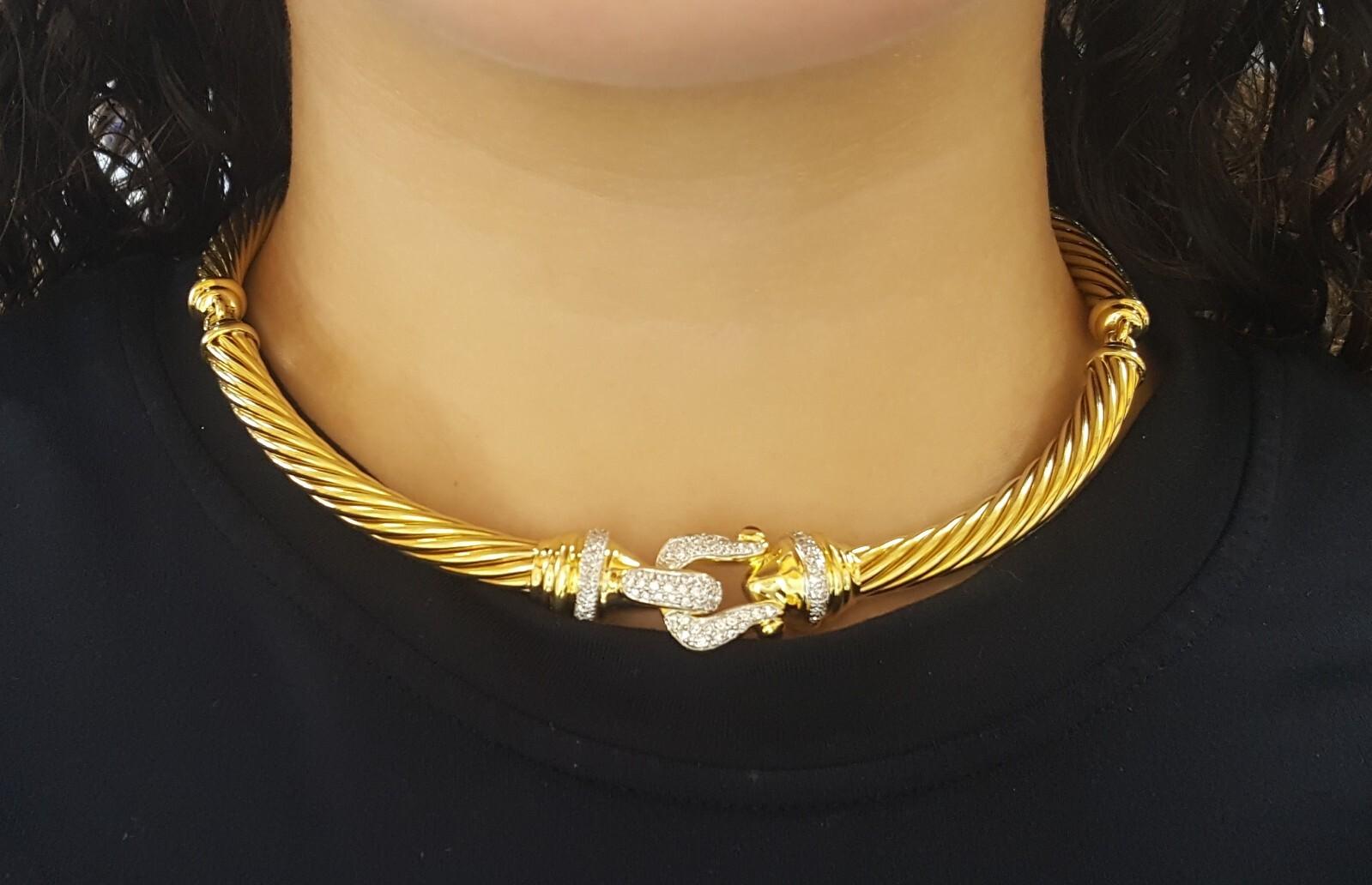 David Yurman 0.75 ct 18K Gold Buckle Cable Choker Diamond Necklace 70 Grams In Excellent Condition For Sale In Chicago, IL