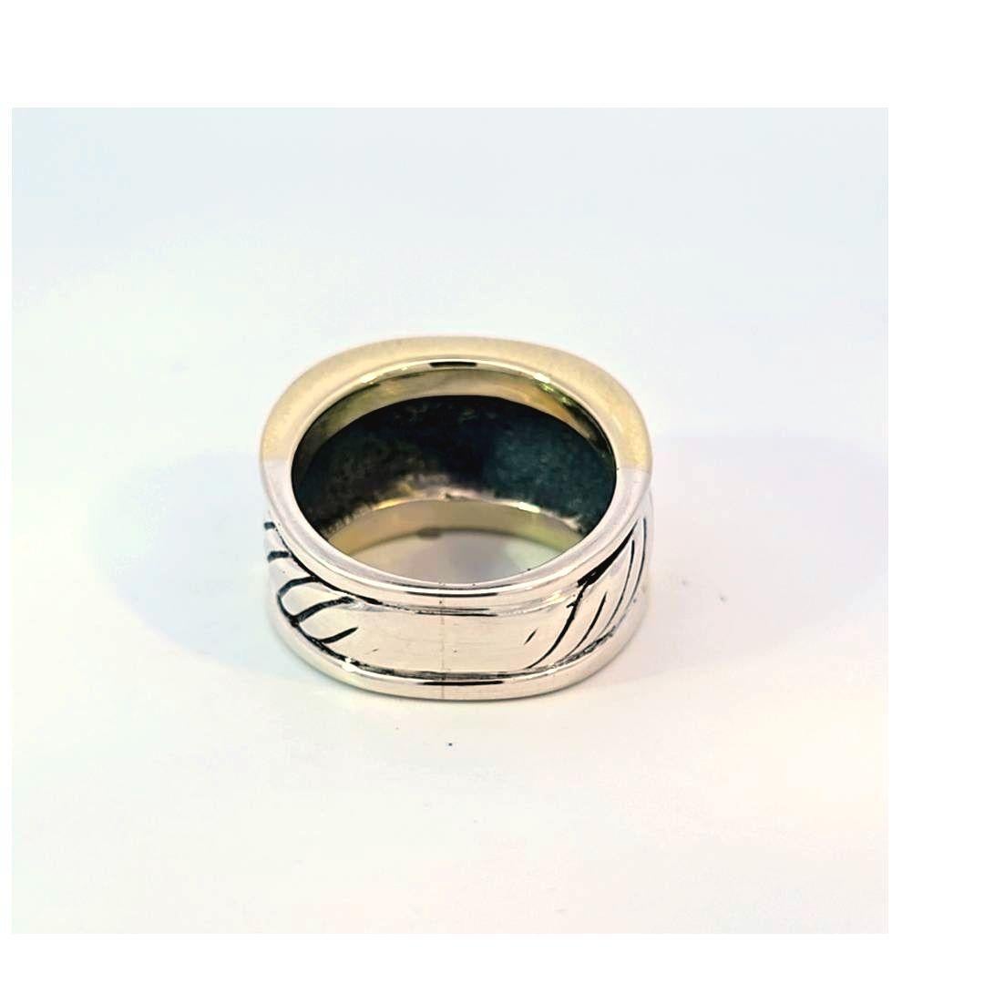 David Yurman 14 Karat Gold and Sterling Silver Band Ring In Good Condition In Dallas, TX