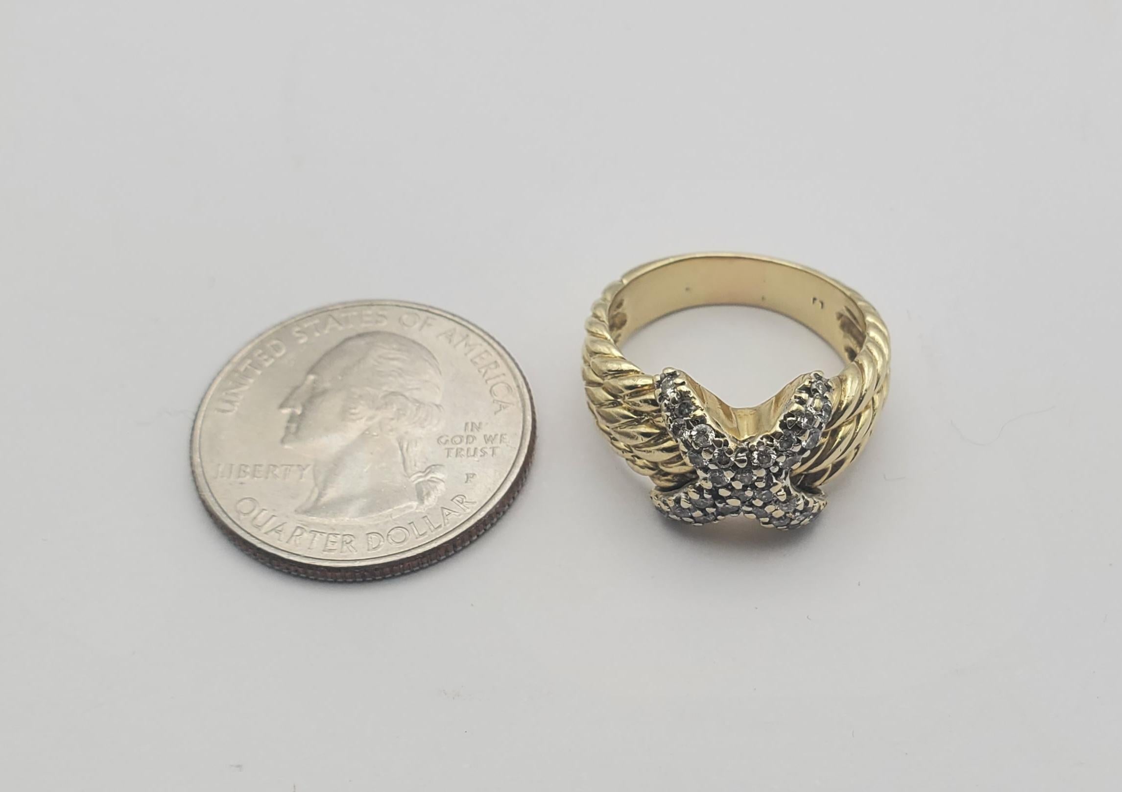 David Yurman 14 Karat Two-Tone Diamond “X” Ring In Good Condition For Sale In Pittsburgh, PA