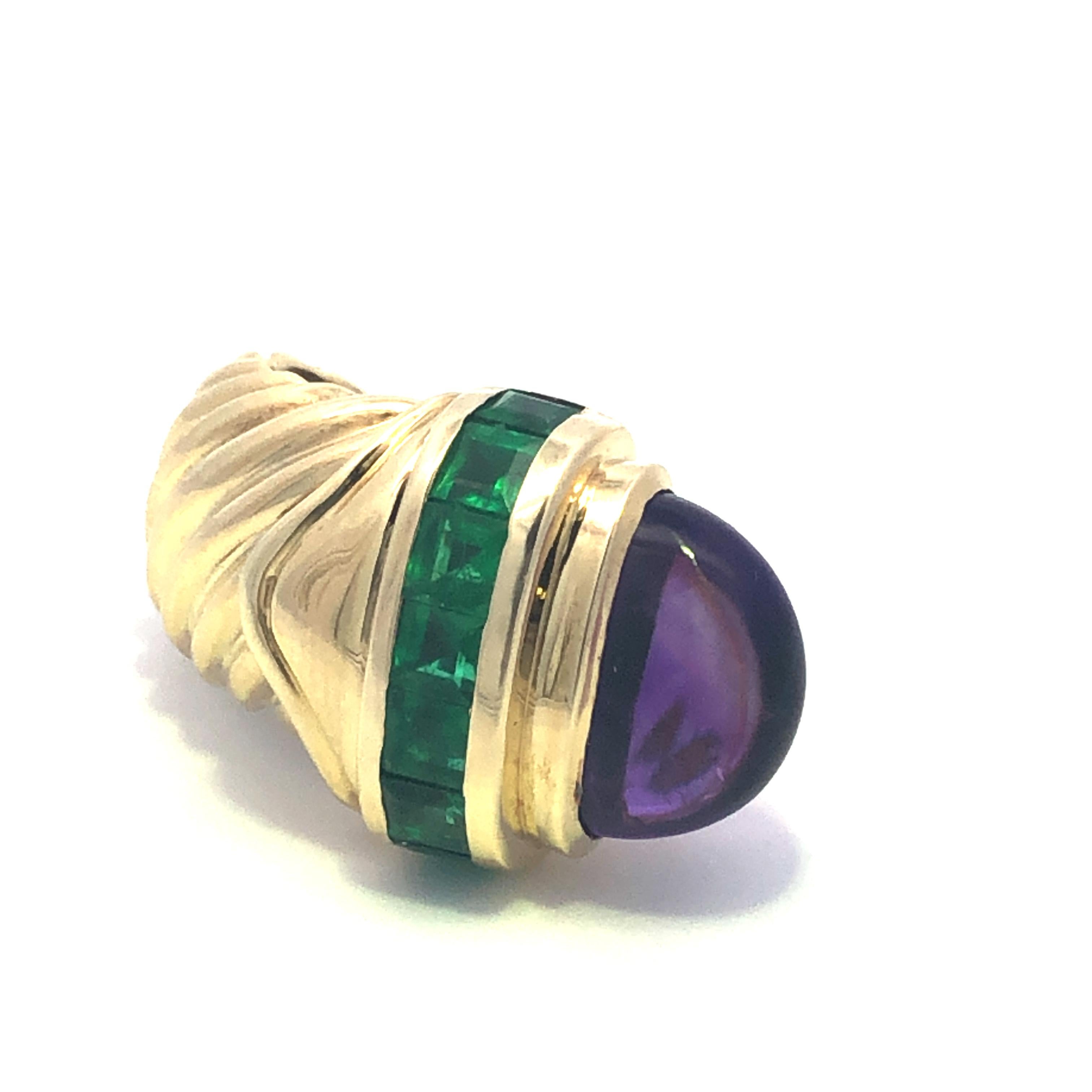 David Yurman Ohrringe aus 14 Karat Gelbgold mit Amethyst und Smaragd im Zustand „Gut“ im Angebot in Bridgewater, NJ