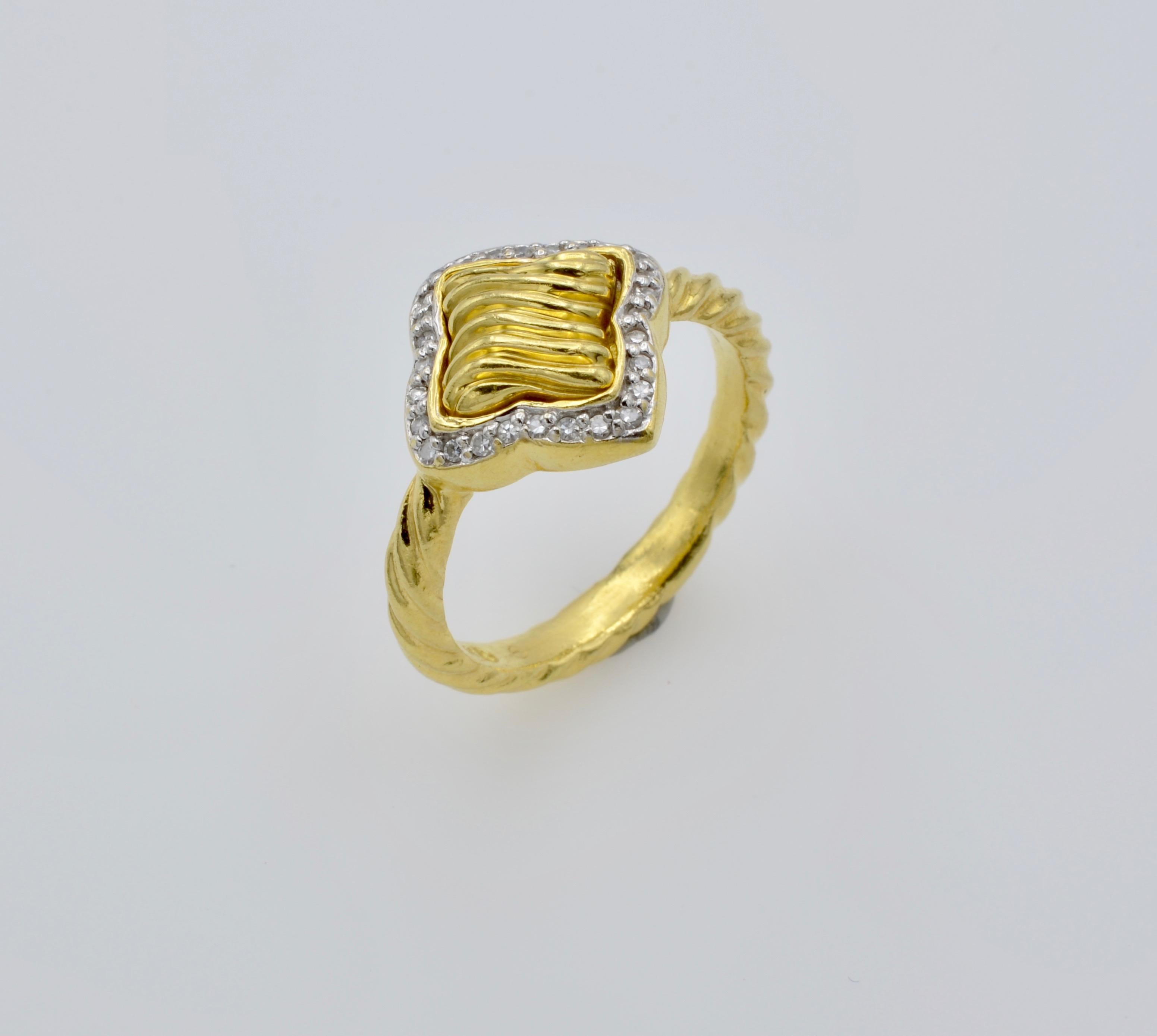David Yurman Quatrefoil-Ring aus 18 Karat Gold und Diamanten im Angebot 1