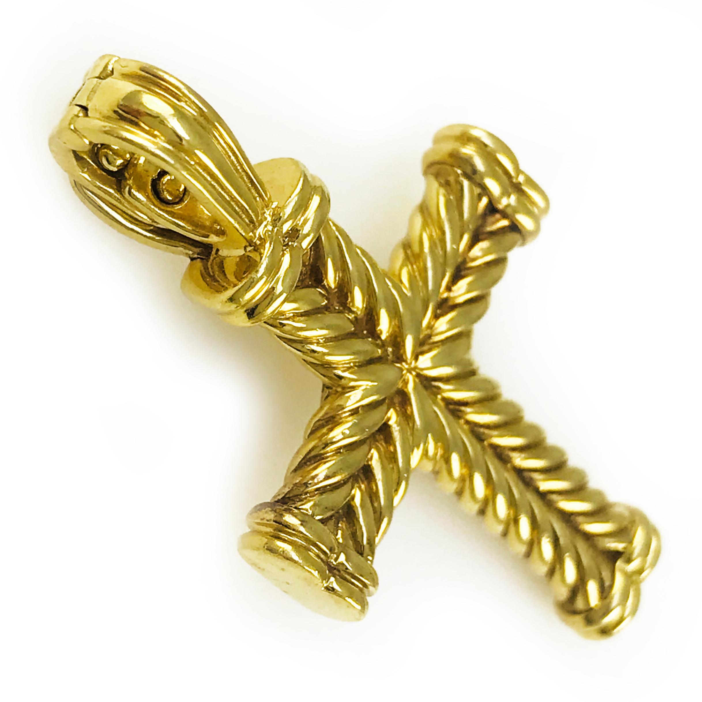 Rétro David Yurman Pendentif croix câble en or 18 carats en vente