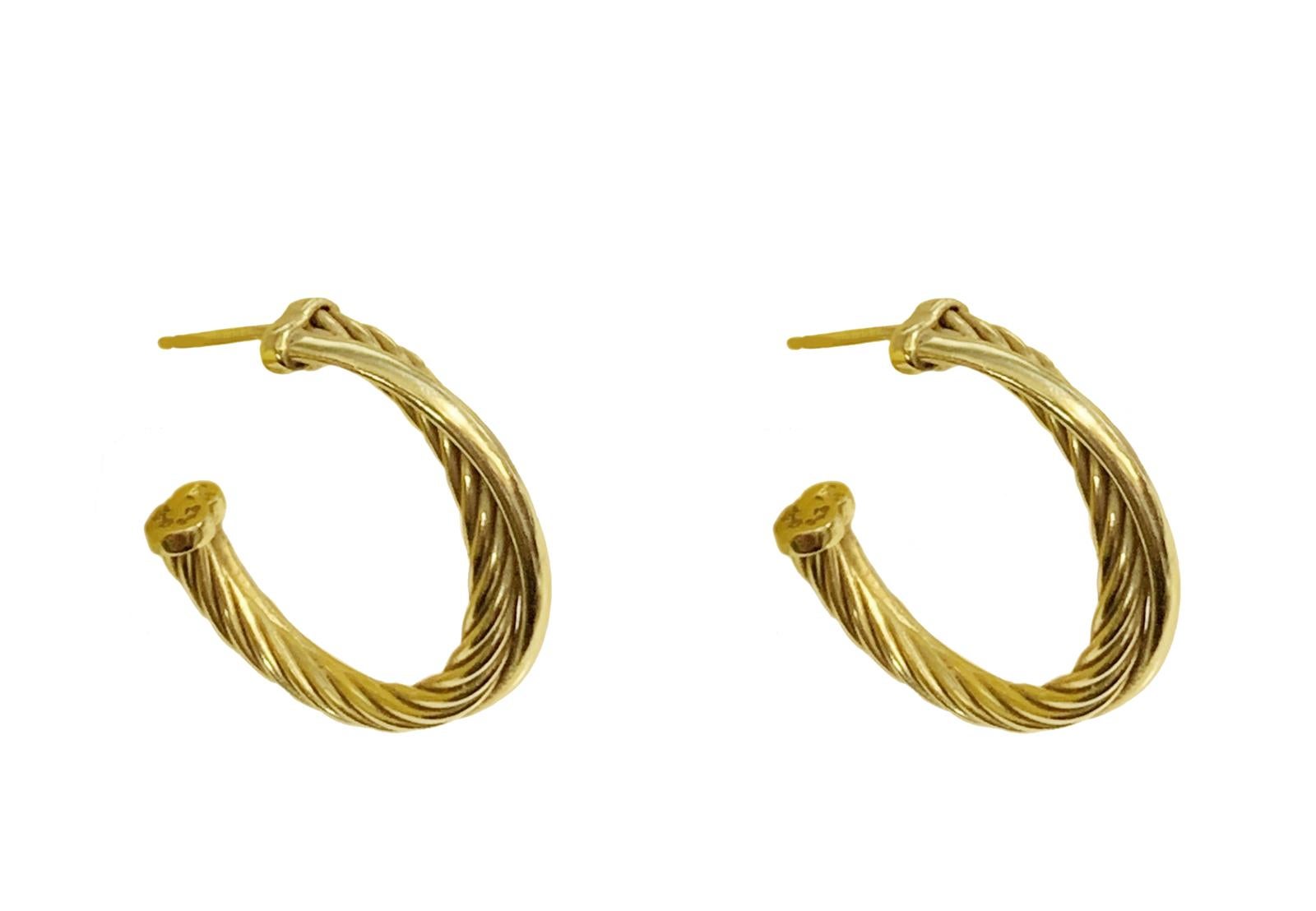 David Yurman 18 Karat Gold Hoop Earrings In Excellent Condition For Sale In New York, NY