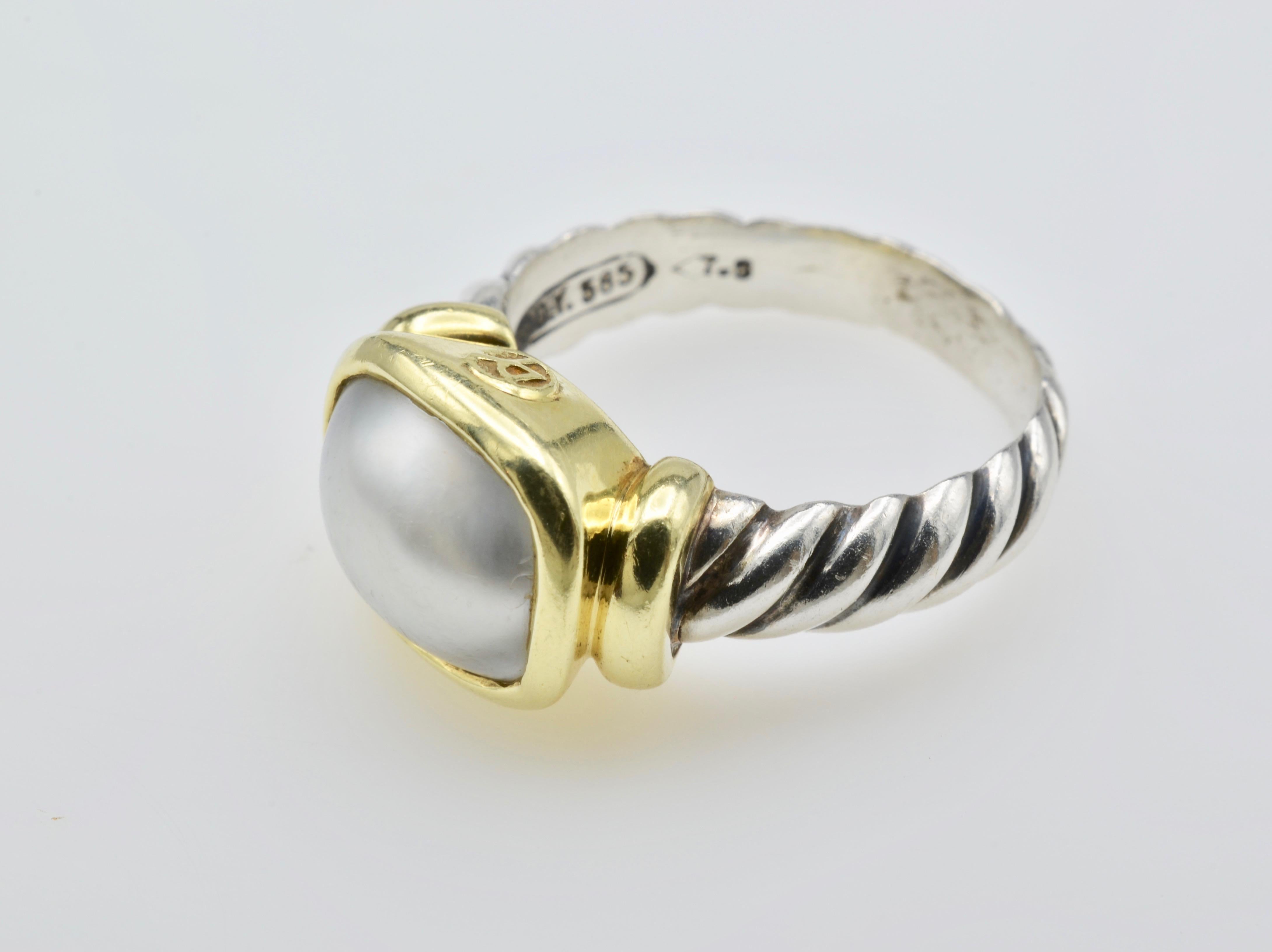 David Yurman 18 Karat Gold, Silver and Pearl Ring In Excellent Condition In Berkeley, CA