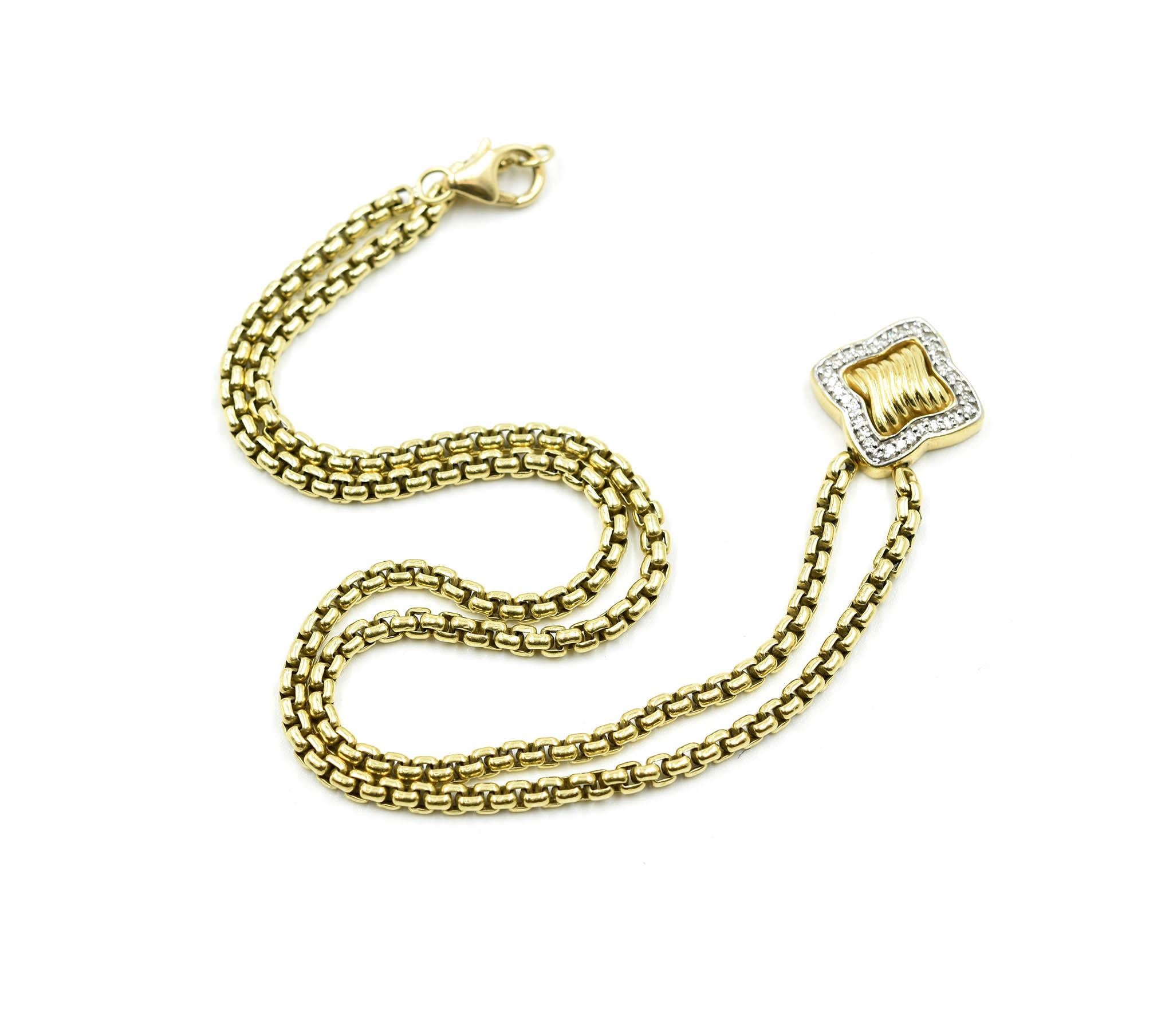 This David Yurman necklace consists of 18k yellow gold links and 31 diamonds. The links on the necklace are box shaped and measure 2.72mm in diameter. Featured on the necklace is a square shaped pendant with a beautiful diamond border. The 31 round