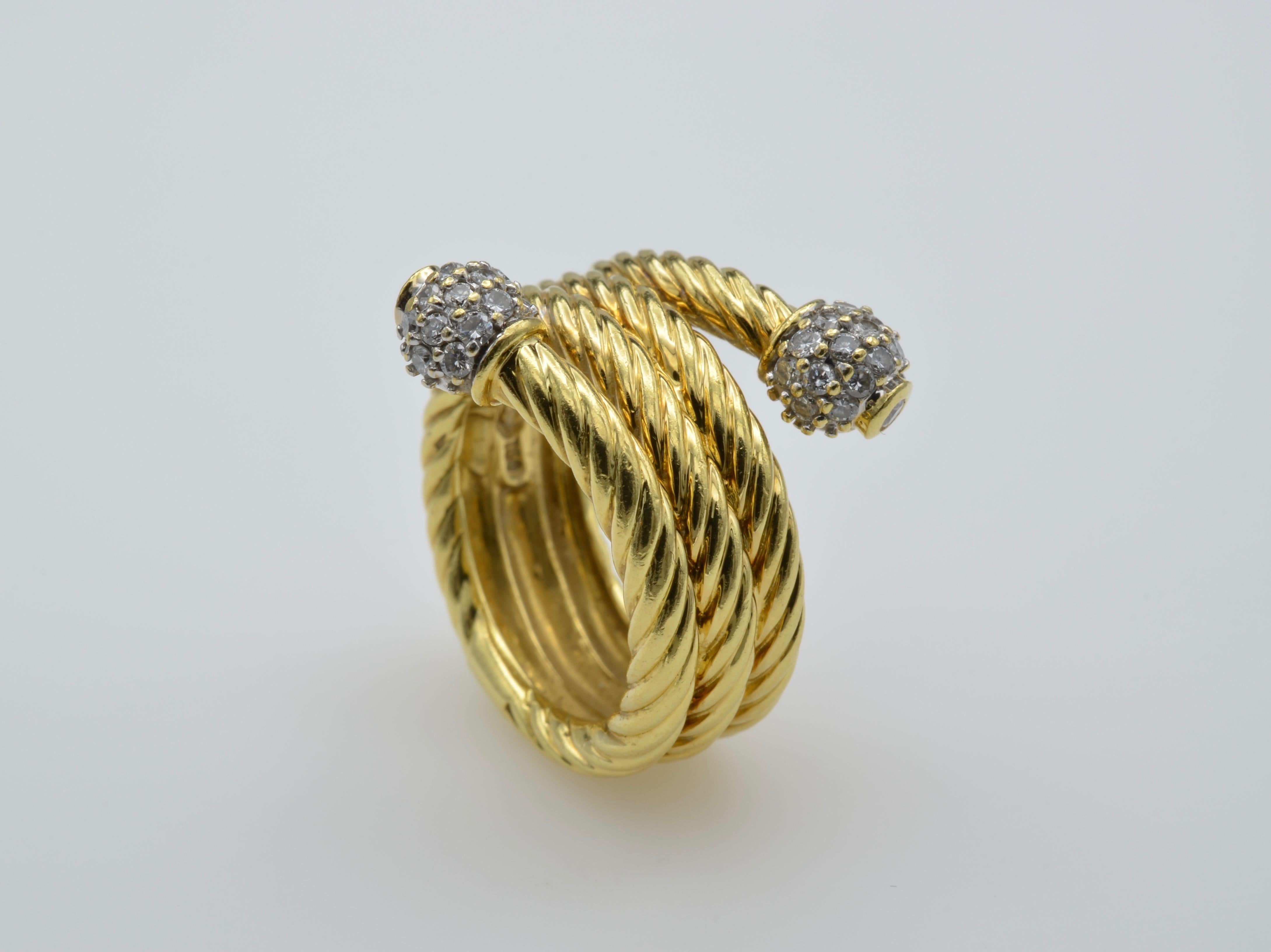 David Yurman Ring aus 18 Karat Gelbgold und Diamanten im Zustand „Hervorragend“ im Angebot in Berkeley, CA