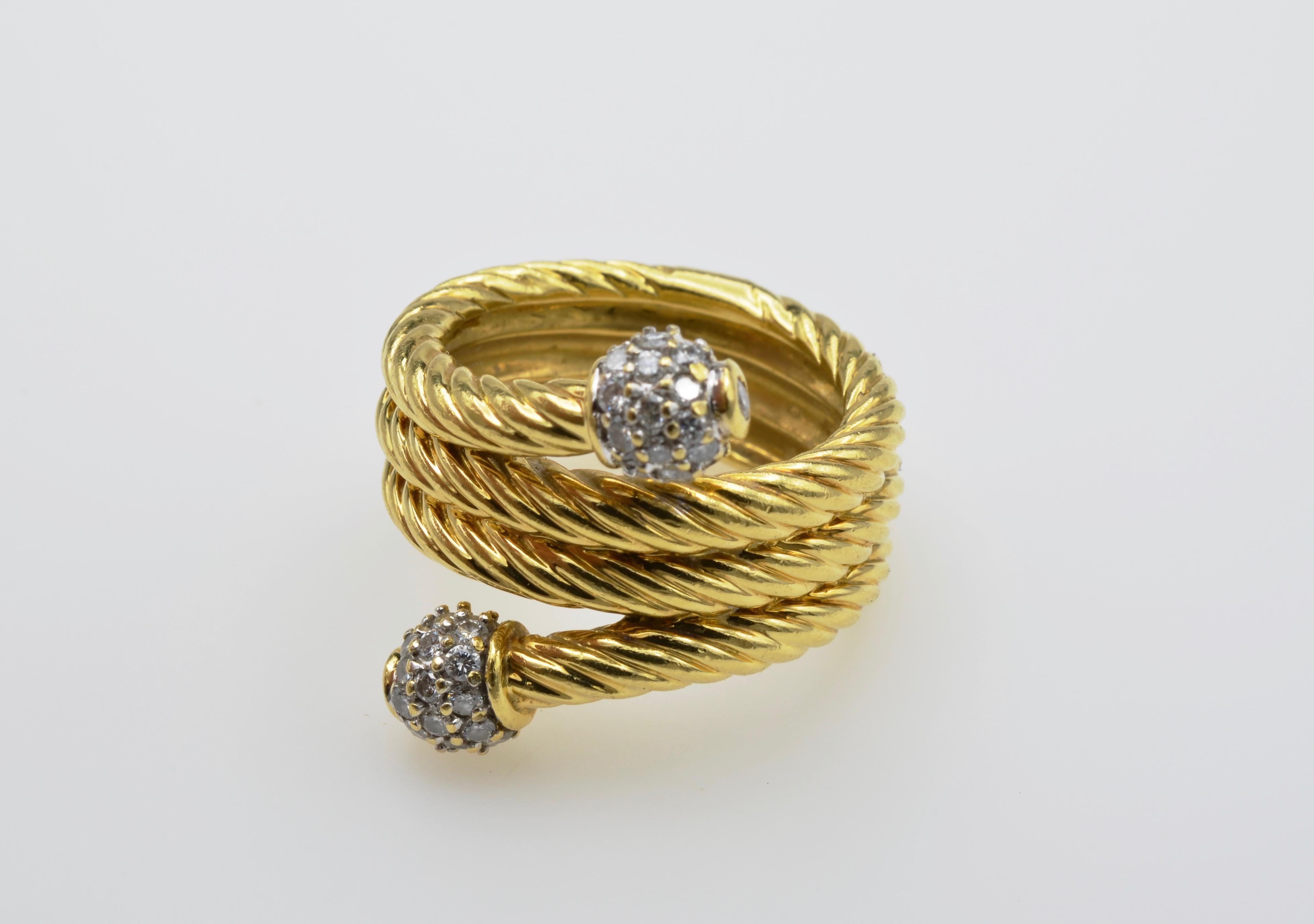 Round Cut David Yurman 18 Karat Yellow Gold and Diamond Ring For Sale