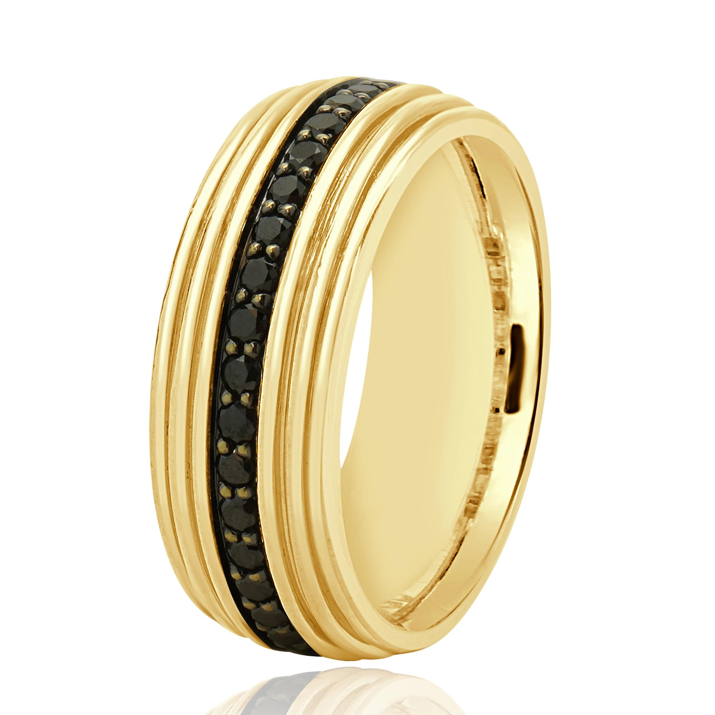 Designer: David Yurman
Material: 18K yellow gold
Diamond: 37 round cut = 1.10cttw
Color: Black
Ring Size: 9.5
Weight: 16.82 grams