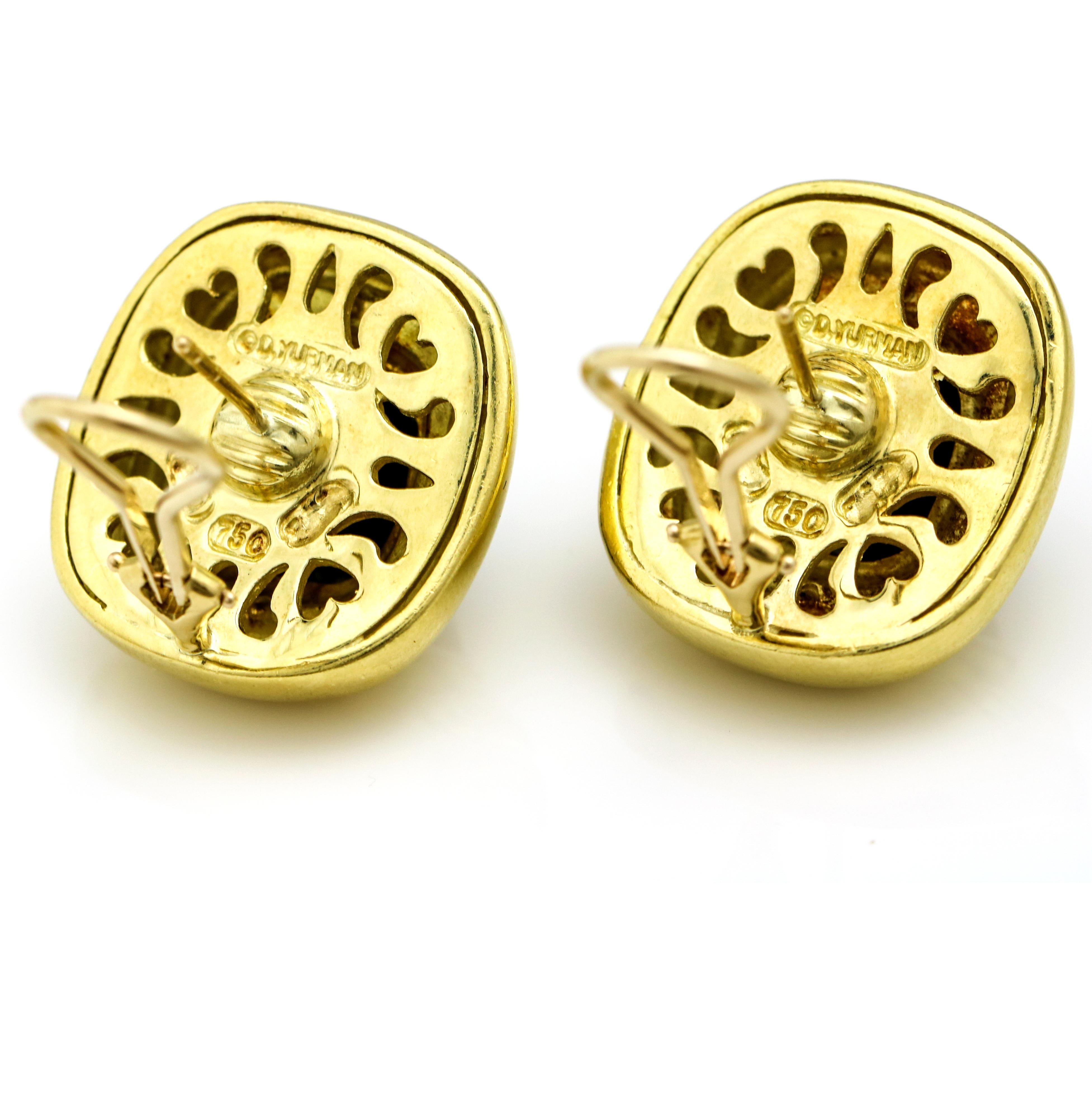 David Yurman 18 Karat Yellow Gold Black Onyx Albion Stud Earrings For Sale 2