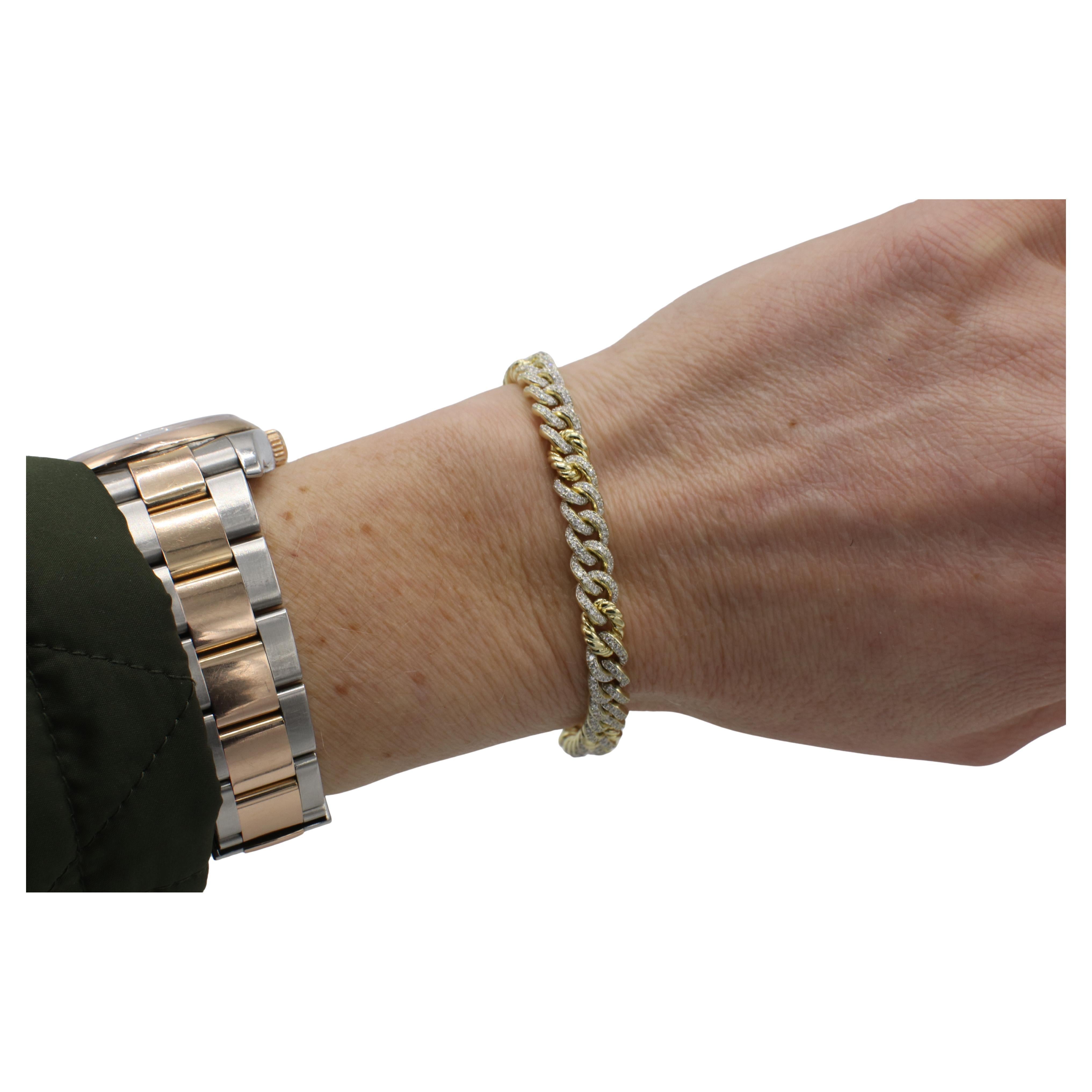 Round Cut David Yurman 18 Karat Yellow Gold Natural Diamond Curb Chain Link Bracelet For Sale