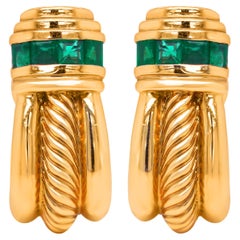 David Yurman 18 Karat Yellow Gold Princess Cut Emerald Hoop Earrings