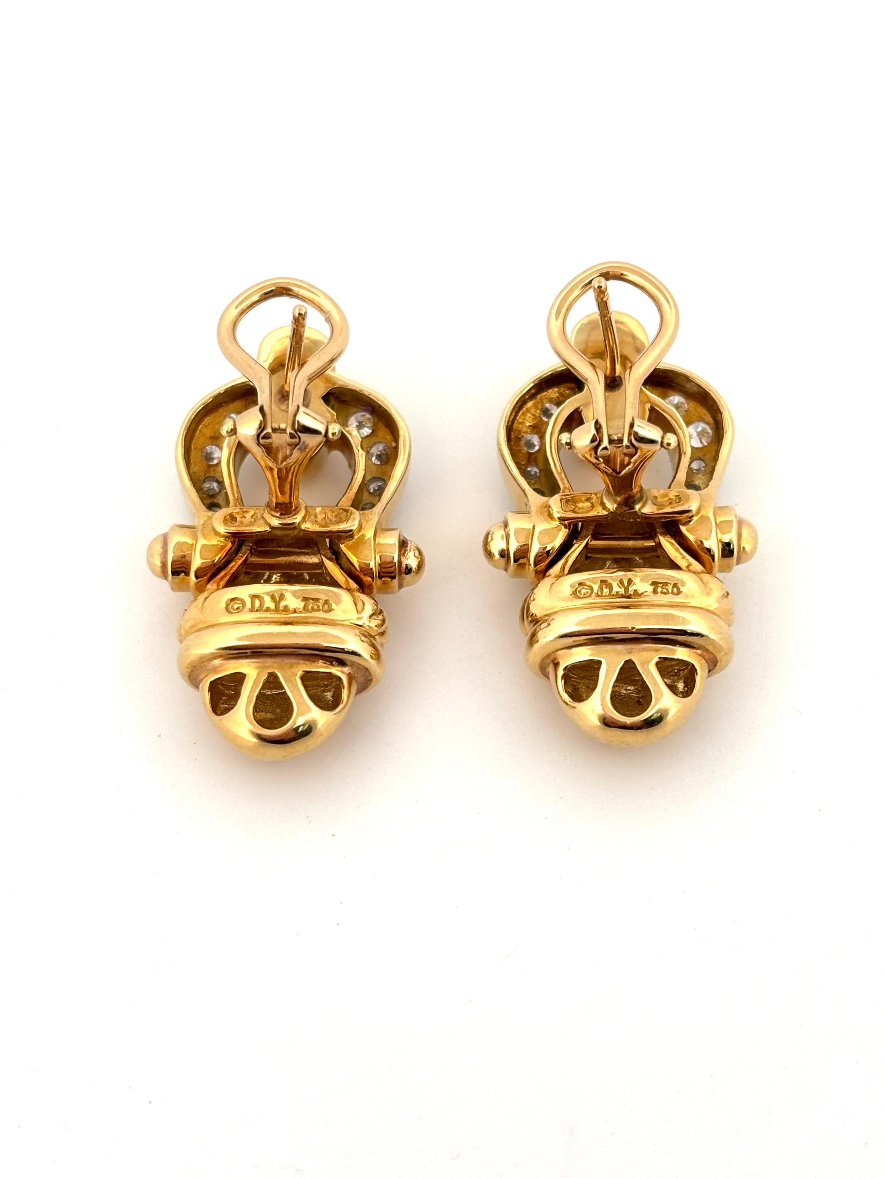 David Yurman - Orecchini in oro 18k con diamanti da 0,40 carati - Stile ghianda con fibbia in vendita 3