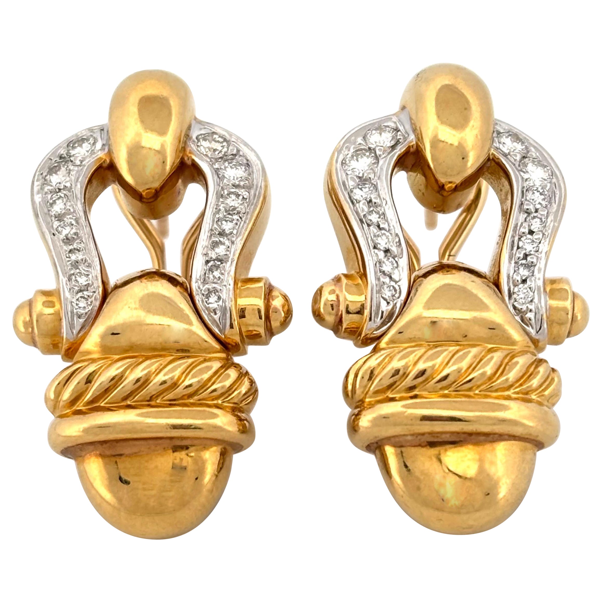 David Yurman - Orecchini in oro 18k con diamanti da 0,40 carati - Stile ghianda con fibbia in vendita