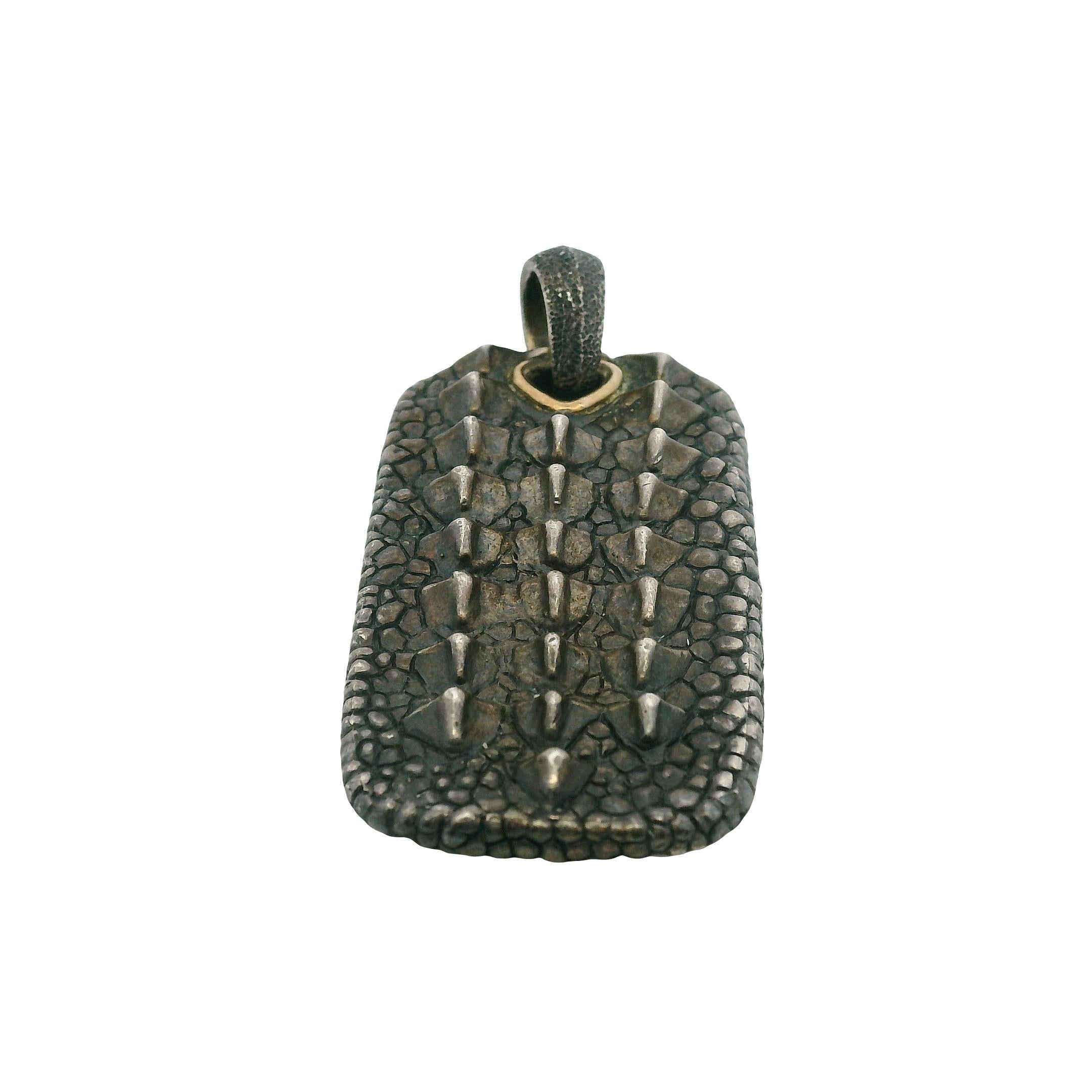 David Yurman 18k Gold and Sterling Silver Alligator Dog Tag Pendant For Sale 2