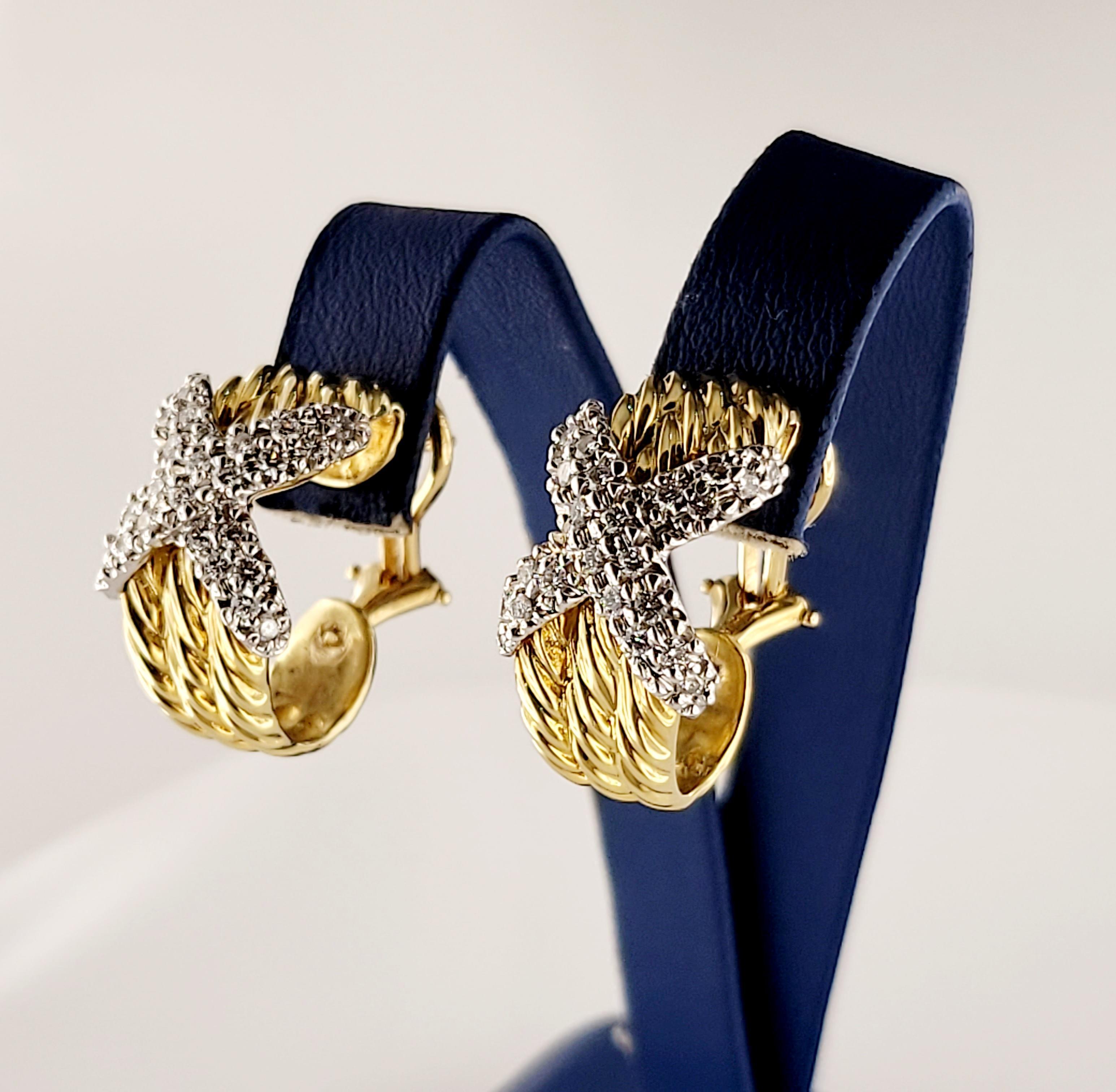 Brand David Yurman
X Triple Cable Earrings
Collection Cable 
Material 18K Yellow Gold
Diamonds 2.75ct 
Diamond Clarity VS
Color Grade G
Earrings Dimension 20.5mm Length  X 8.9mm Wide 
Earrings Weight 16.2gr 
Mint Condition, Like New 
Comes with