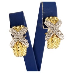 David Yurman, boucles d'oreilles X triple câble en or 18 carats avec diamants