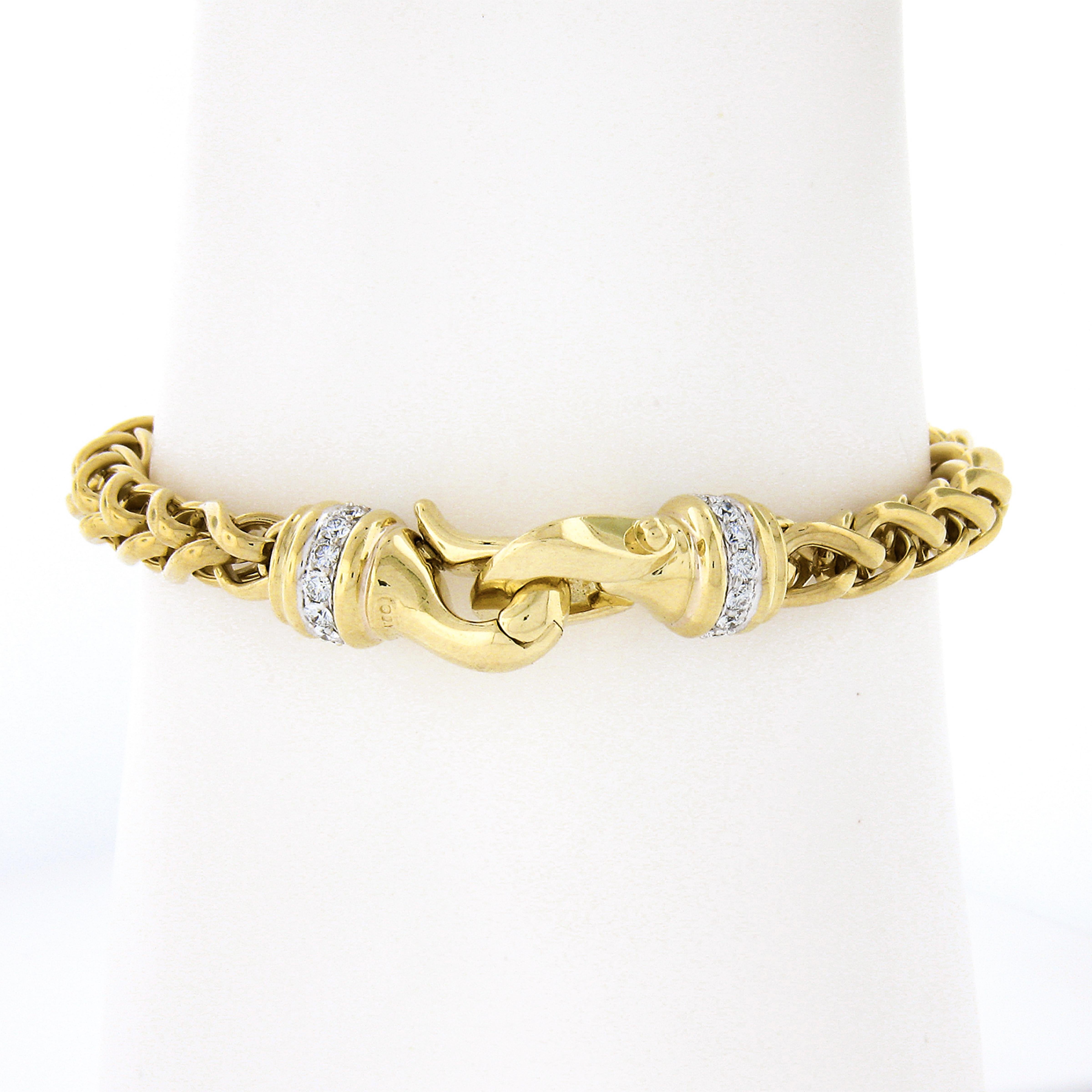 Here we have a beautiful statement bracelet by David Yurman crafted from solid 18k yellow gold. The bracelet features wheat link chain in which is polished finish. This bracelet shows a nice bold look on the wrist and is secured with a buckle clasp